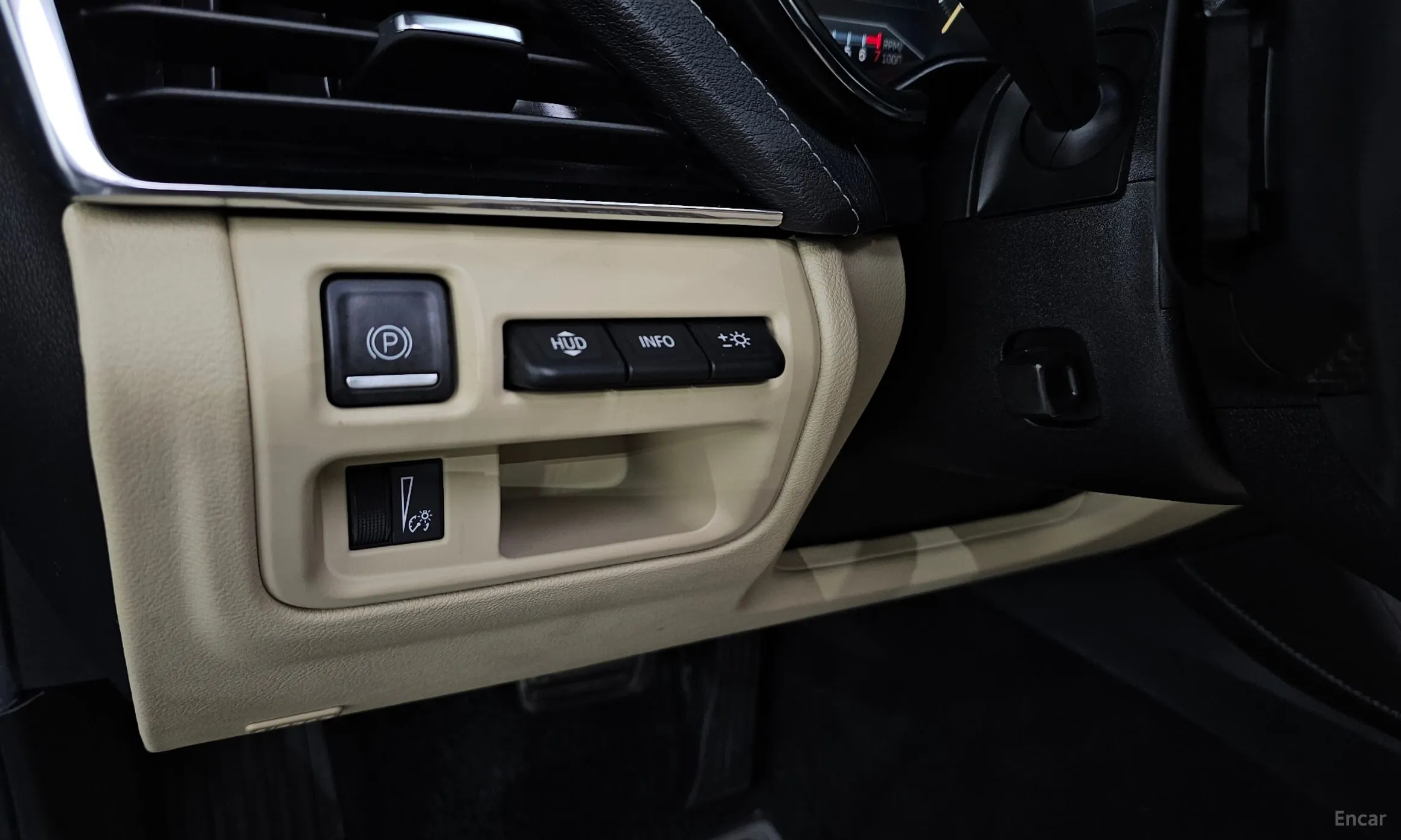 Cadillac CT5 превью 19