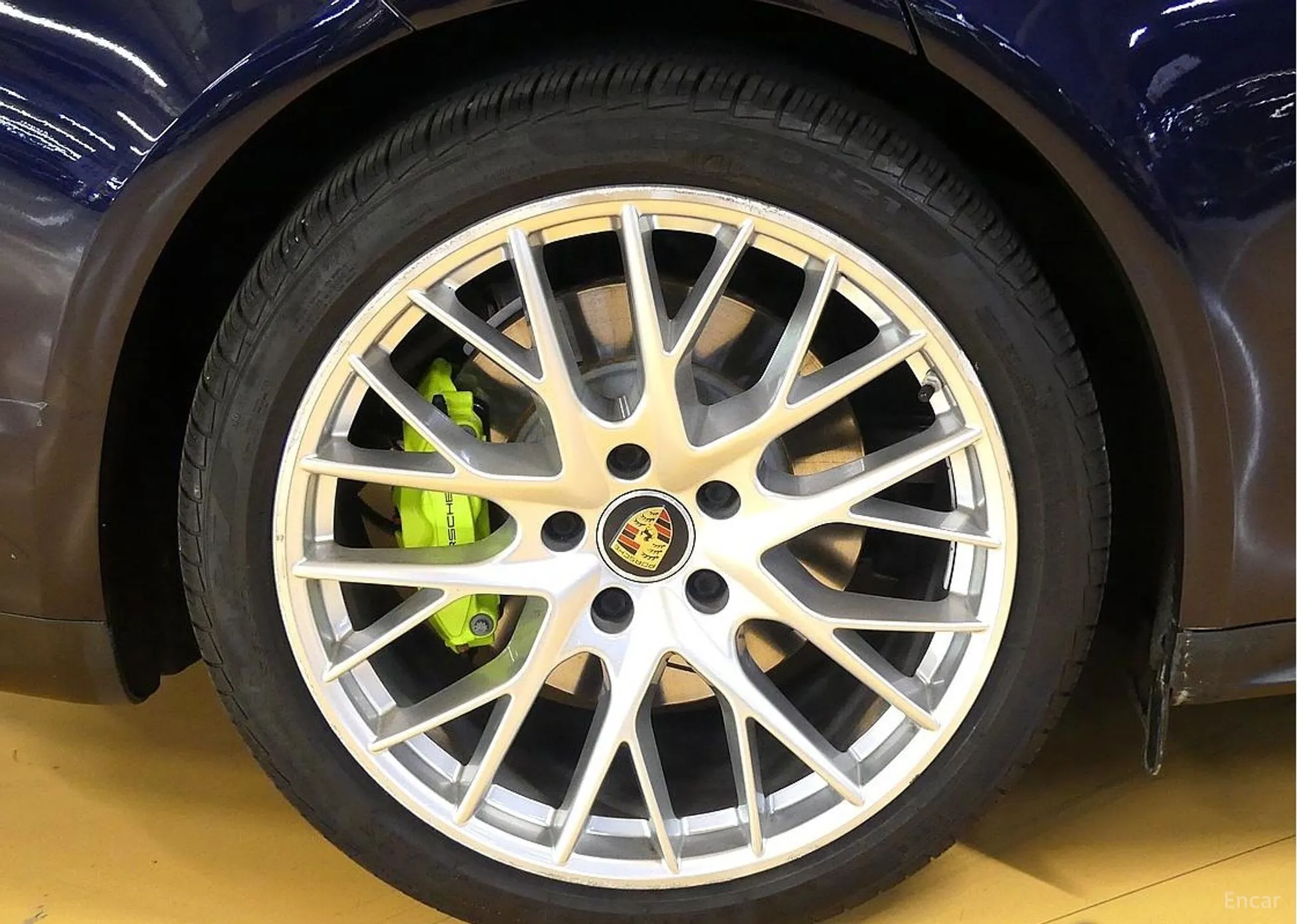Porsche Panamera (971) превью 5