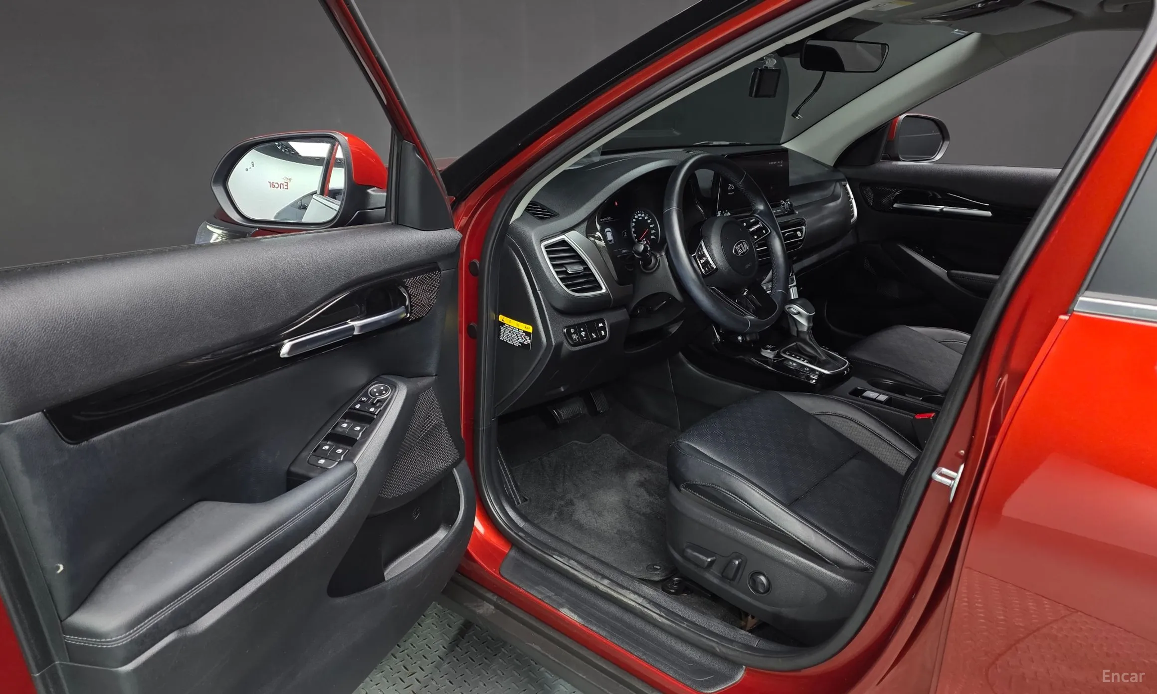 Kia Seltos превью 10