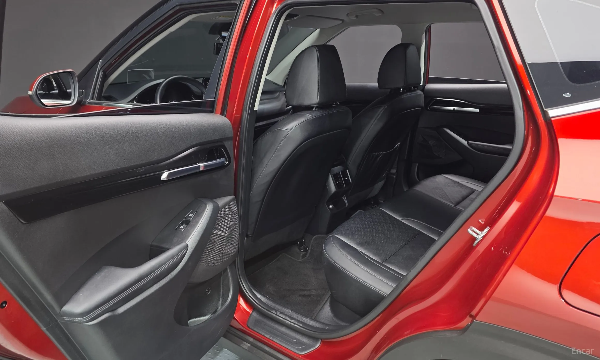 Kia Seltos превью 12