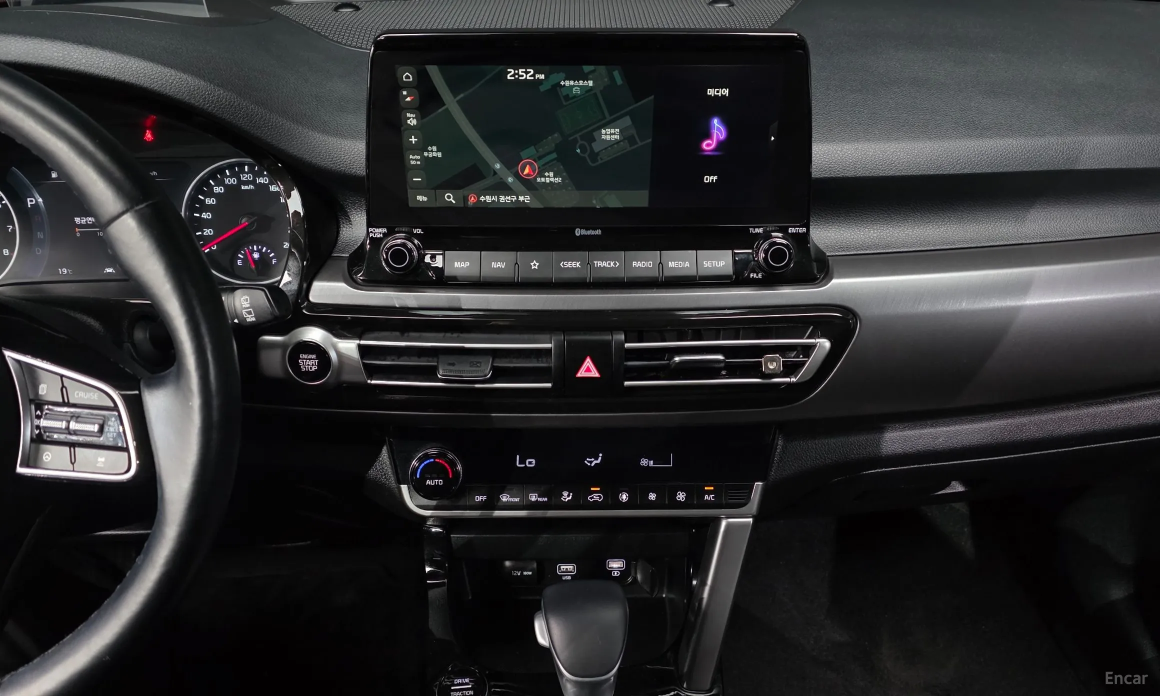 Kia Seltos превью 13