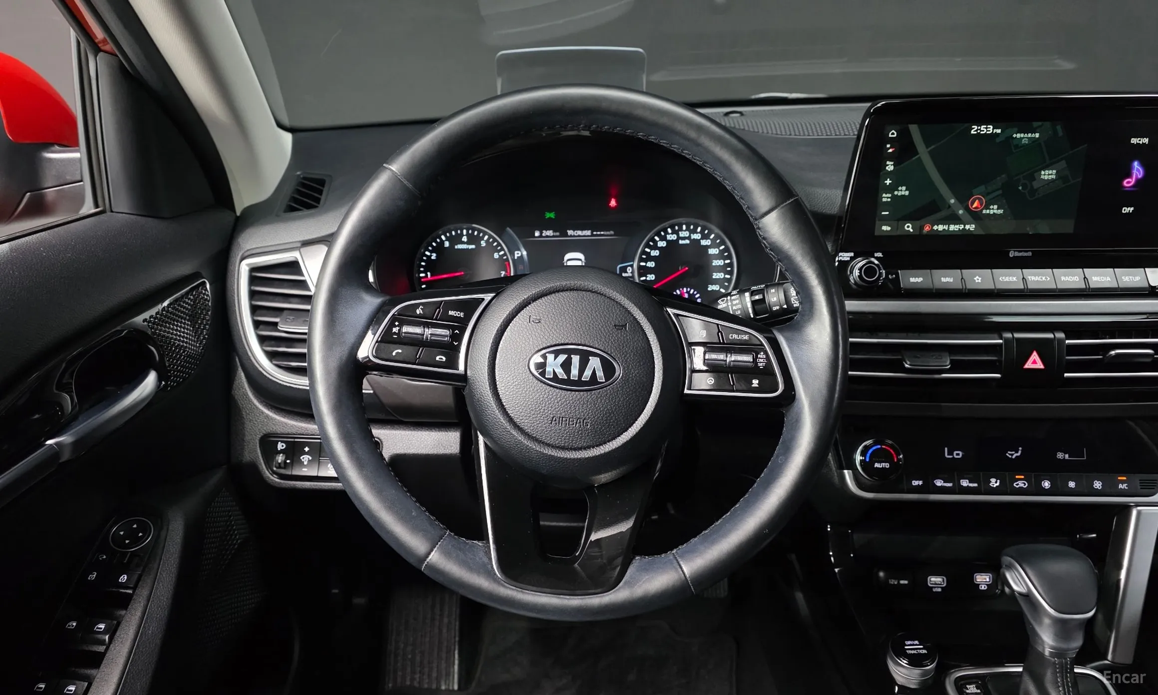 Kia Seltos превью 14