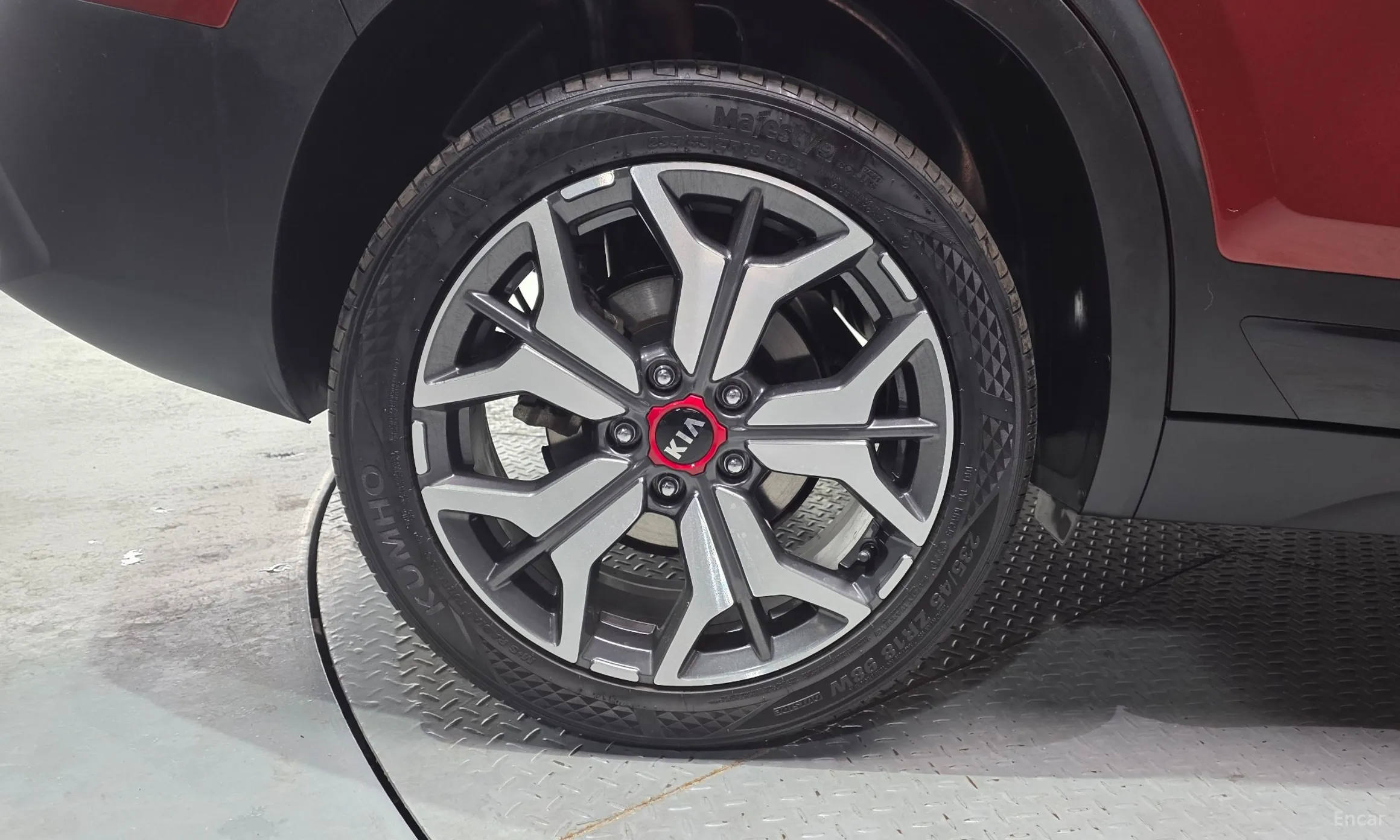 Kia Seltos превью 18