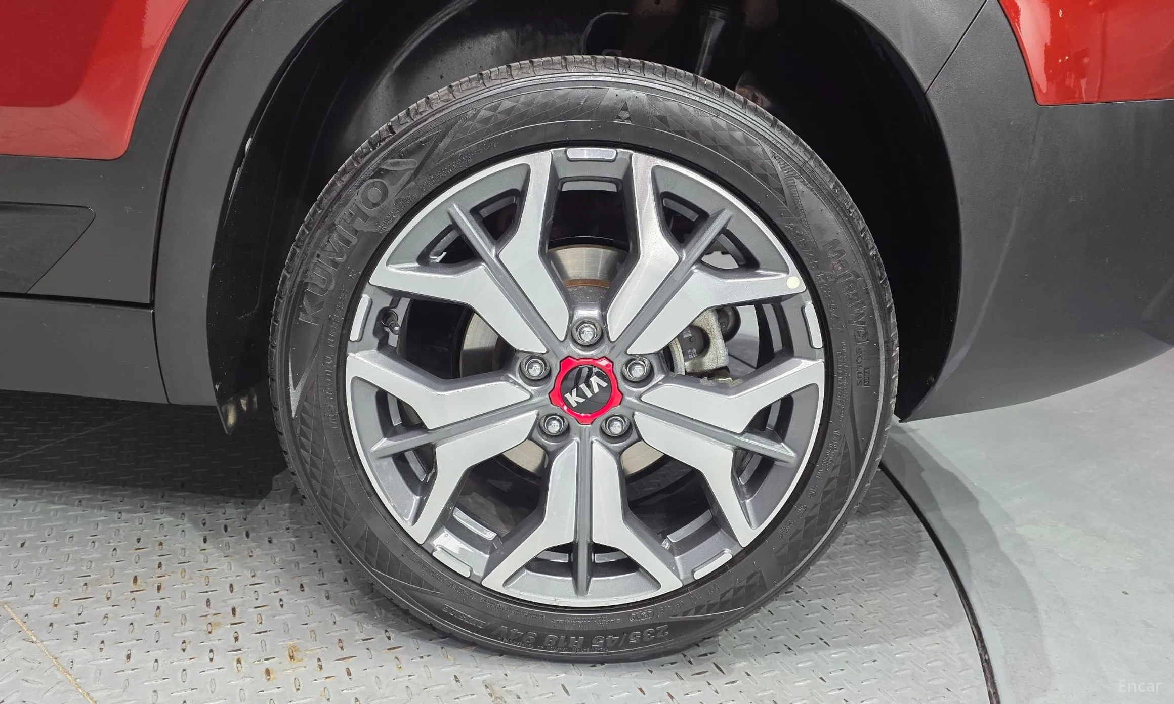 Kia Seltos превью 19
