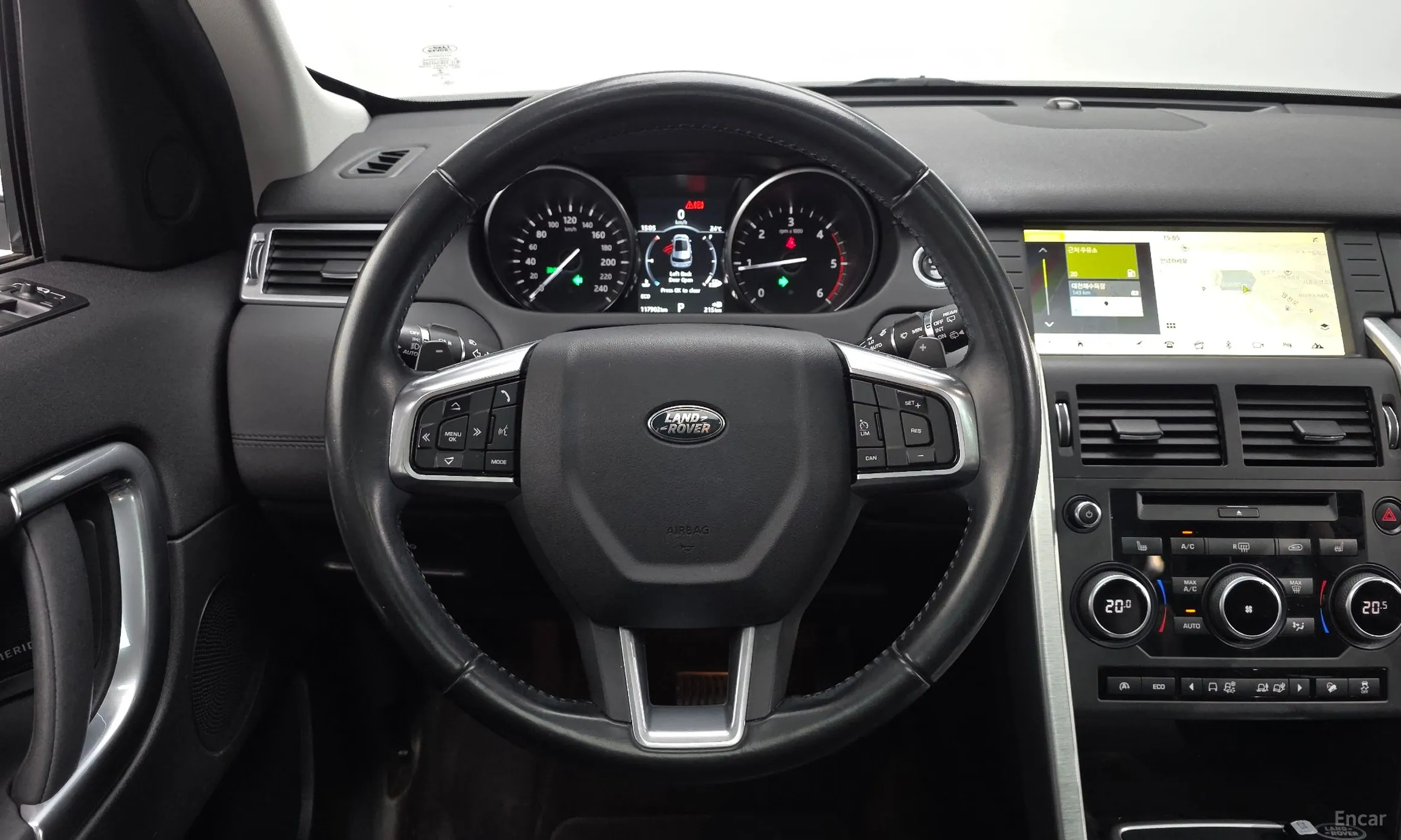 Land Rover Discovery Sports превью 13