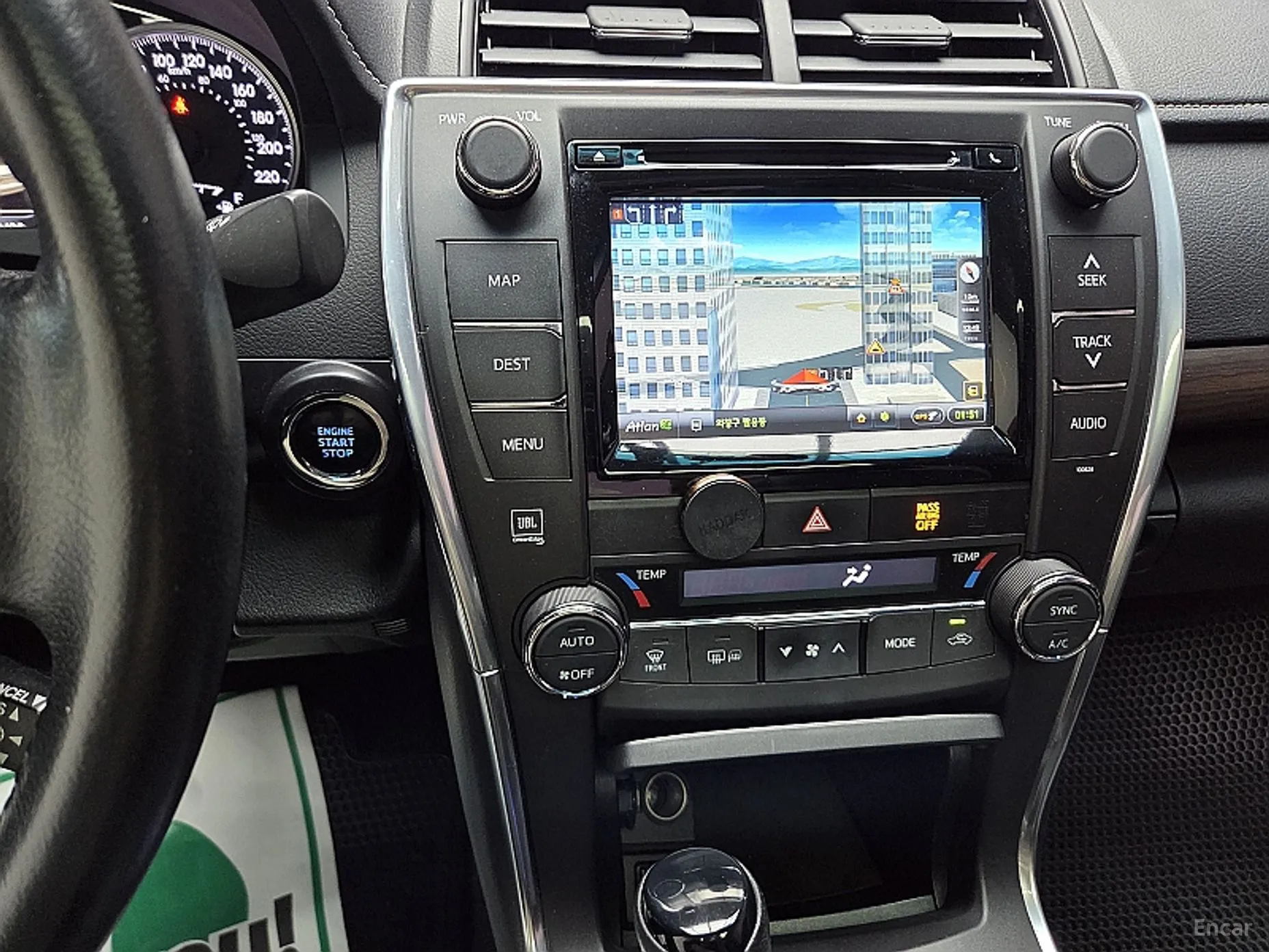 Toyota New Camry превью 14