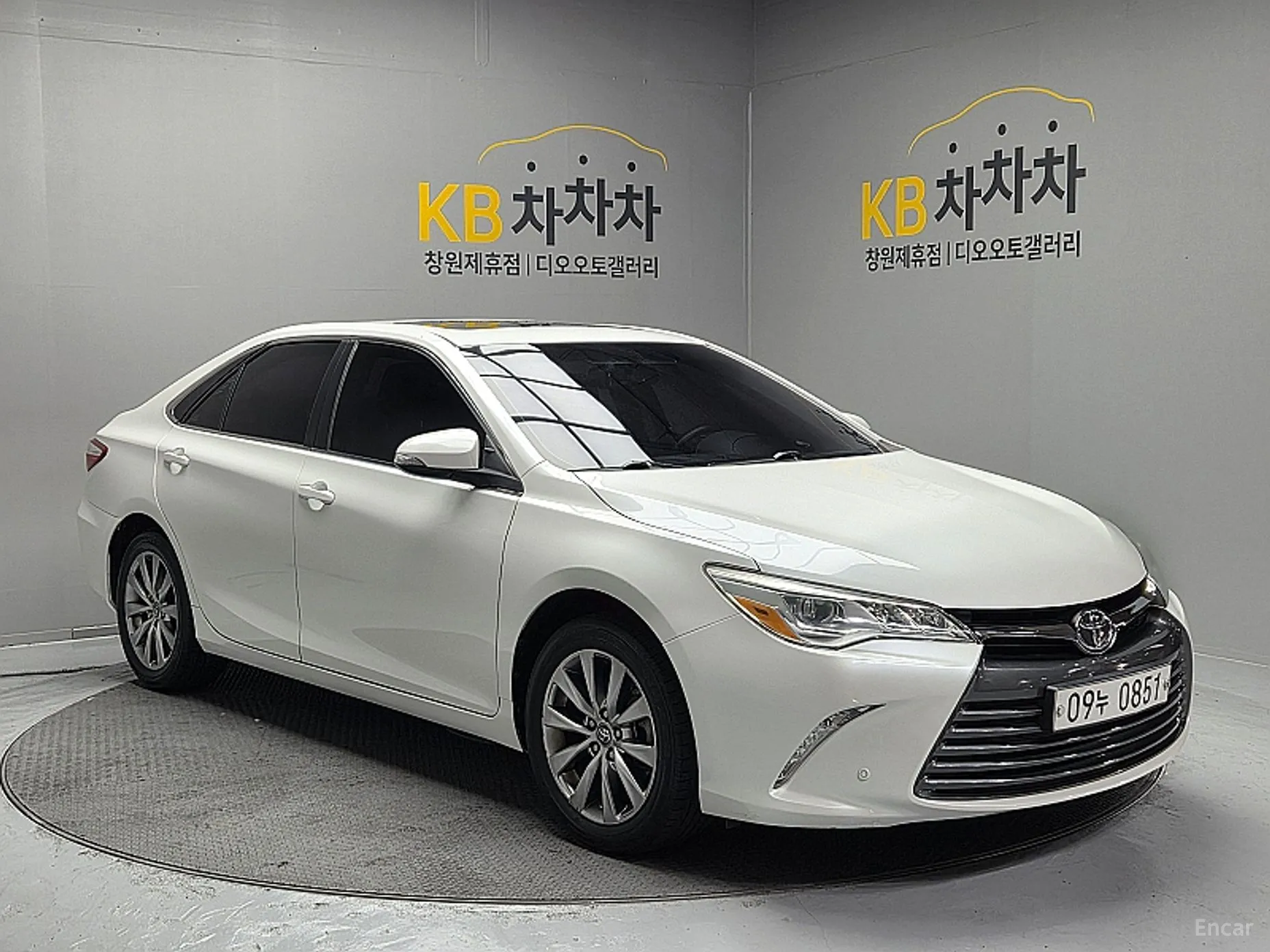 Toyota New Camry превью 3