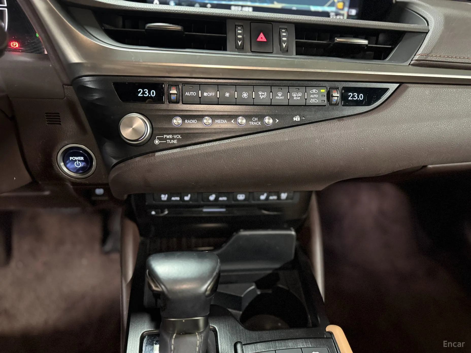 Lexus ES300h 7th Generation превью 12