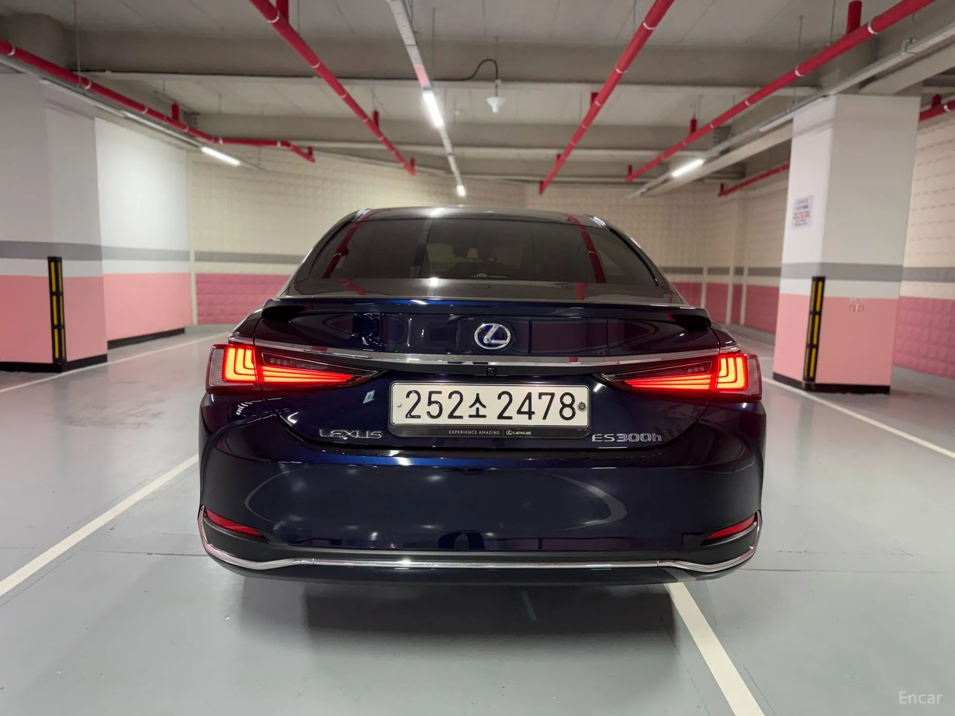 Lexus ES300h 7th Generation