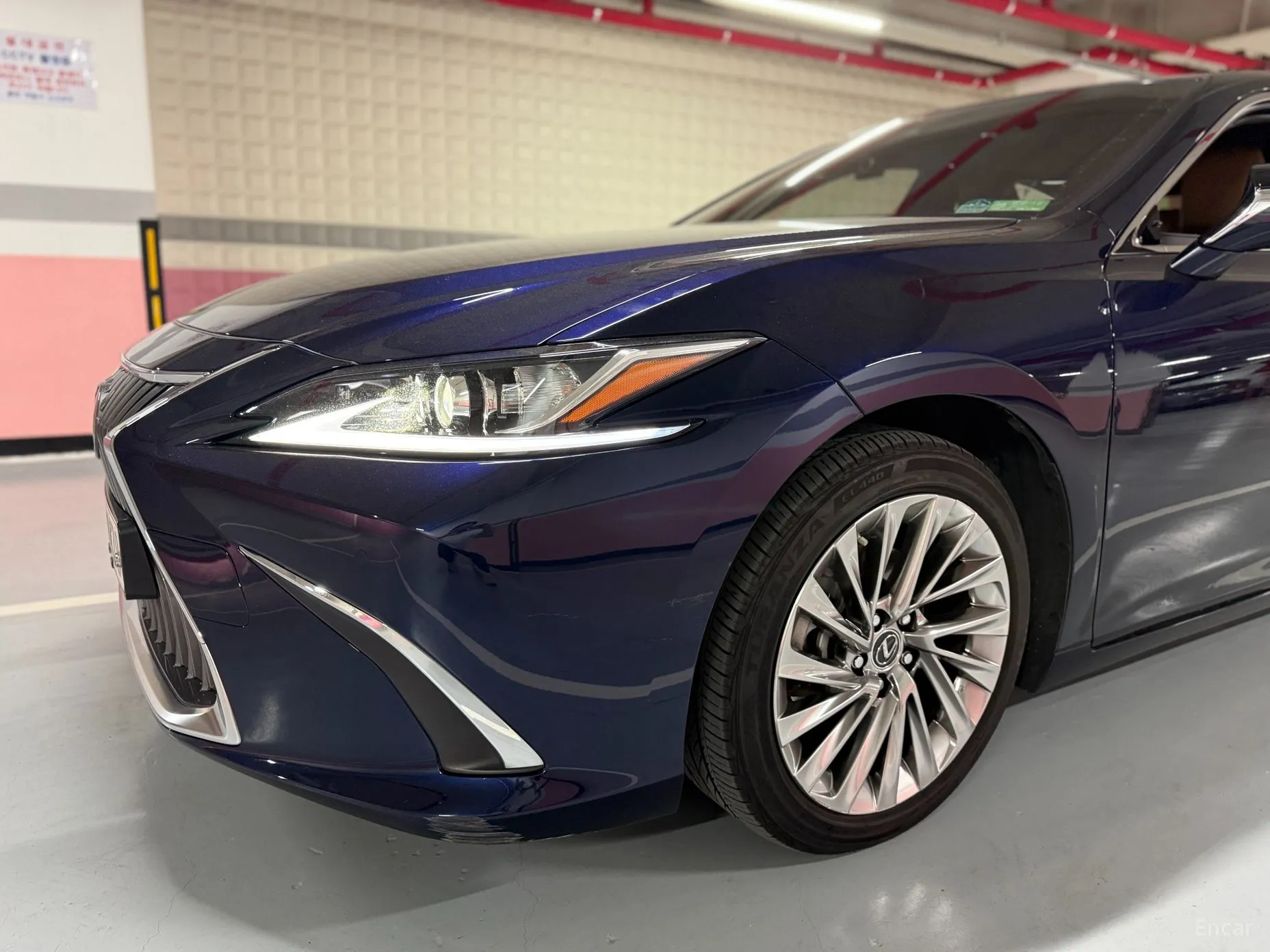 Lexus ES300h 7th Generation превью 3