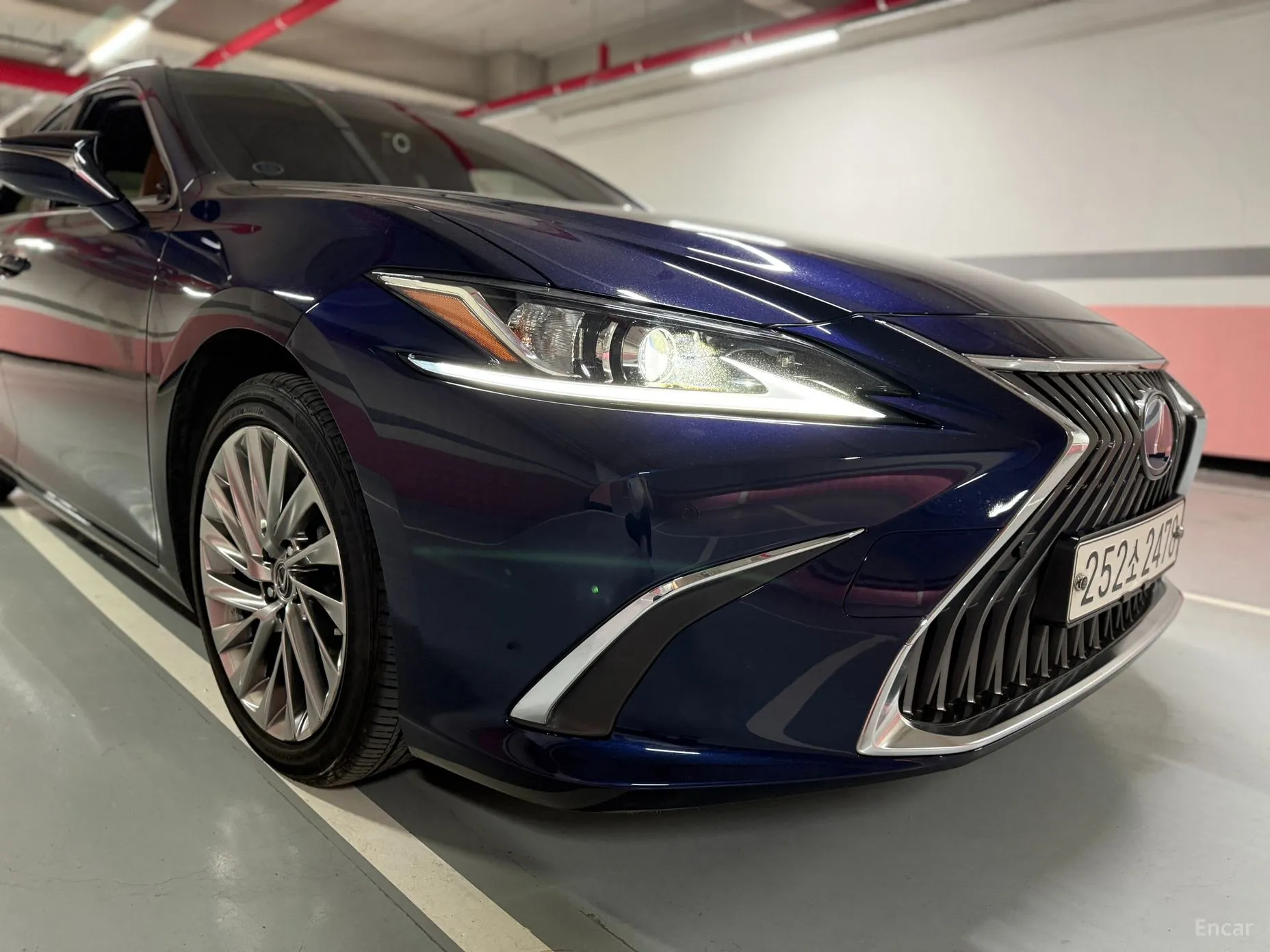 Lexus ES300h 7th Generation превью 4