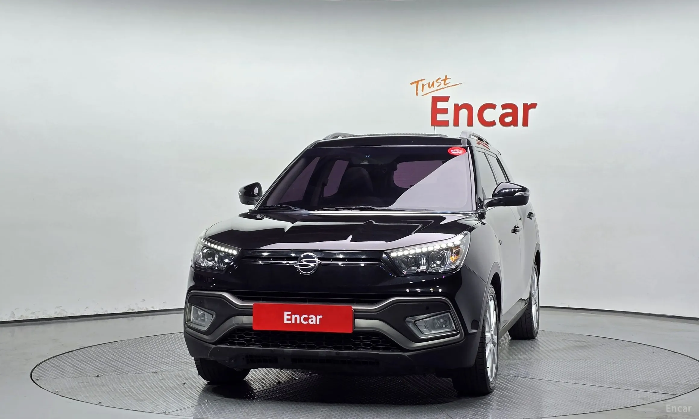 KG Mobility (SsangYong) Tivoli Air превью 3