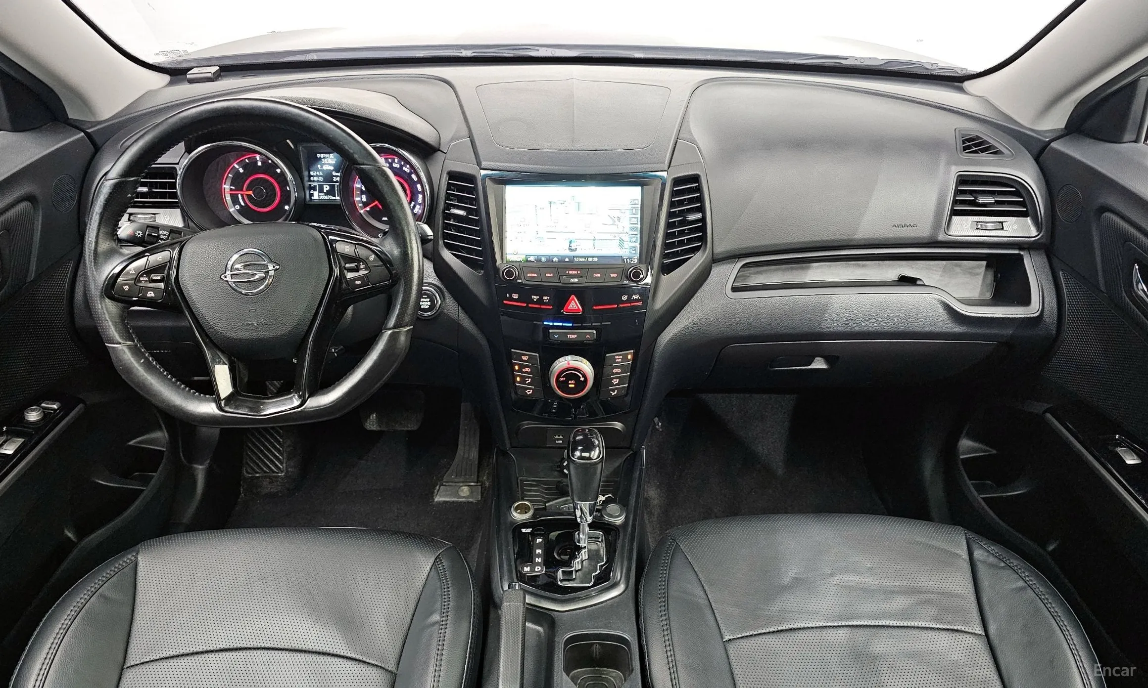 KG Mobility (SsangYong) Tivoli Air превью 7