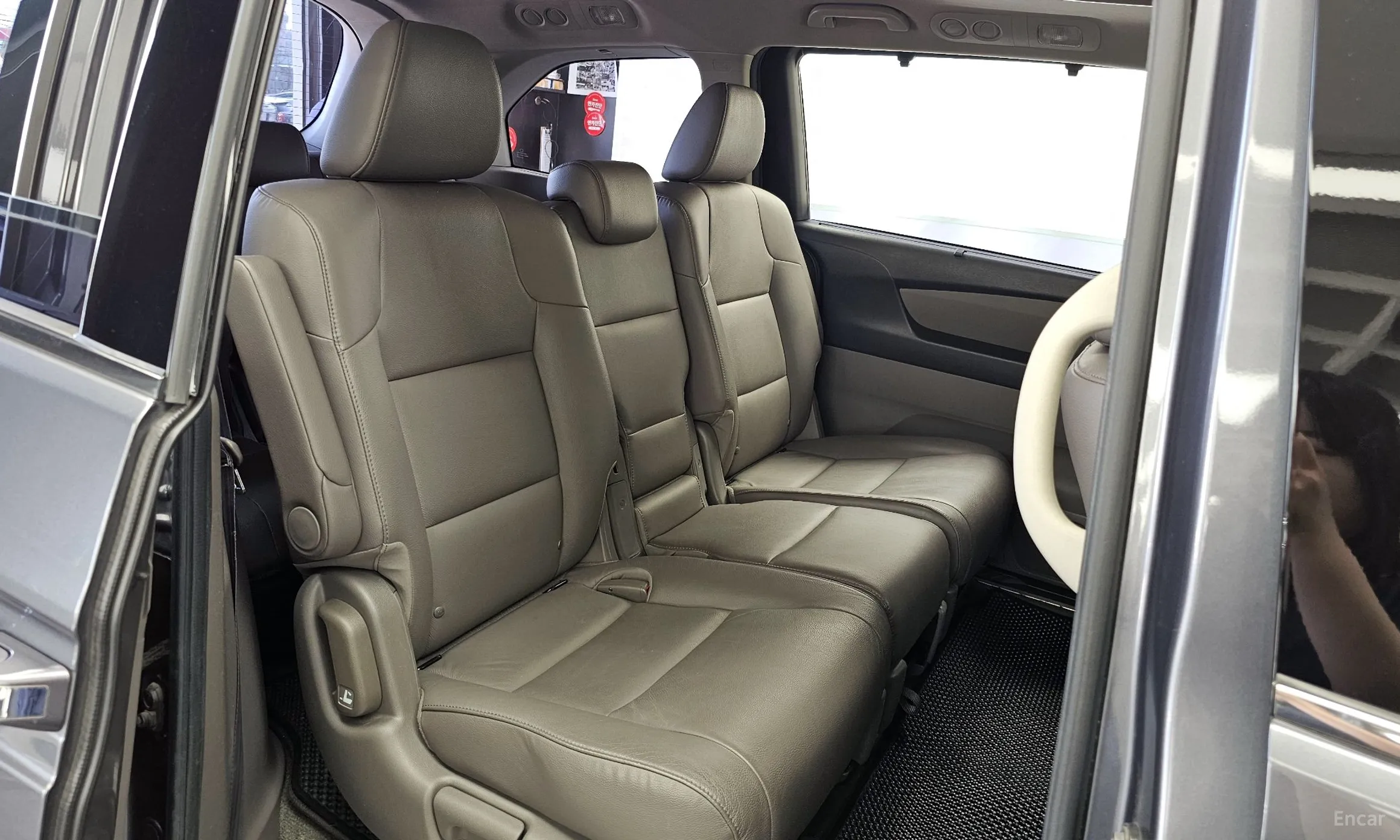 Honda Odyssey превью 12