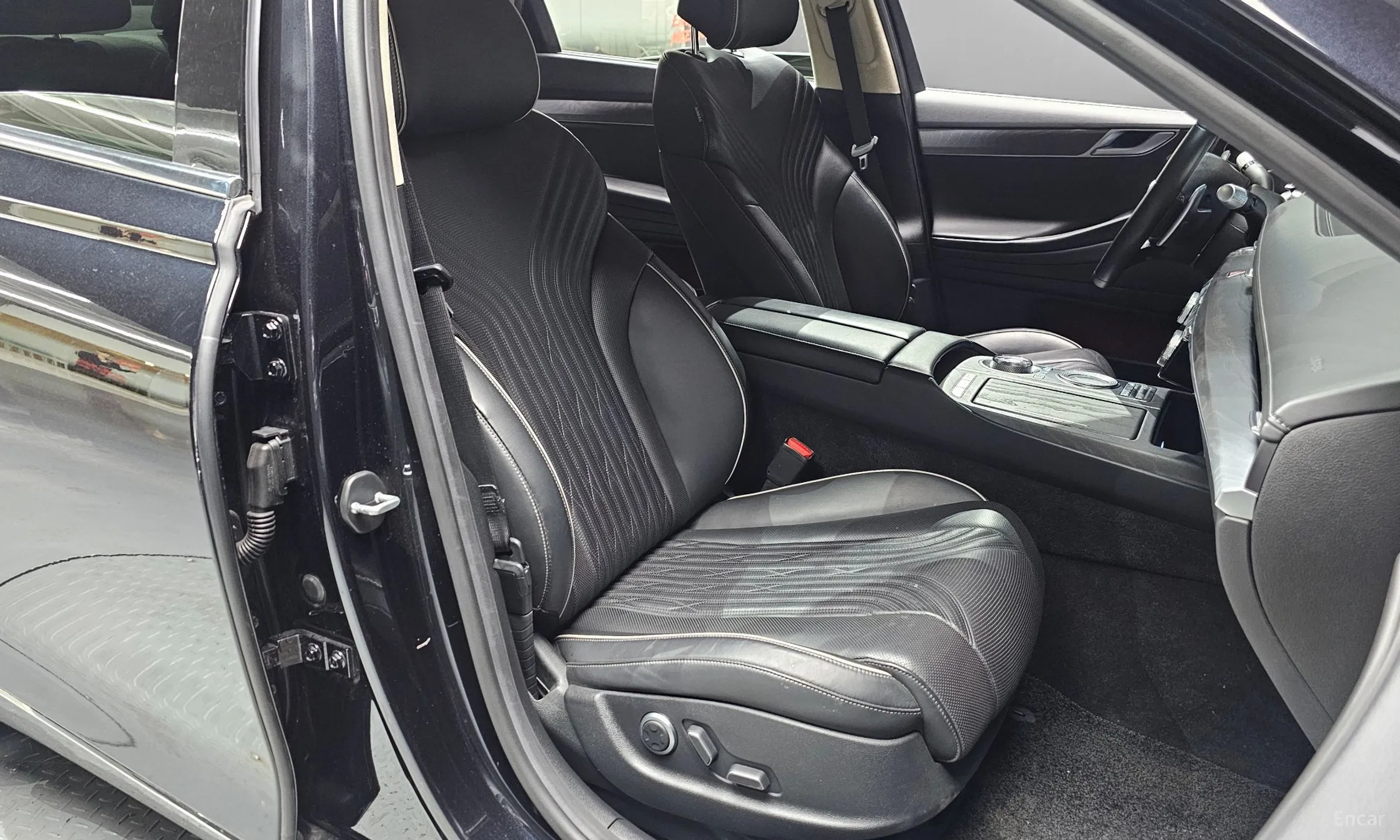 Genesis G80 (RG3) превью 11