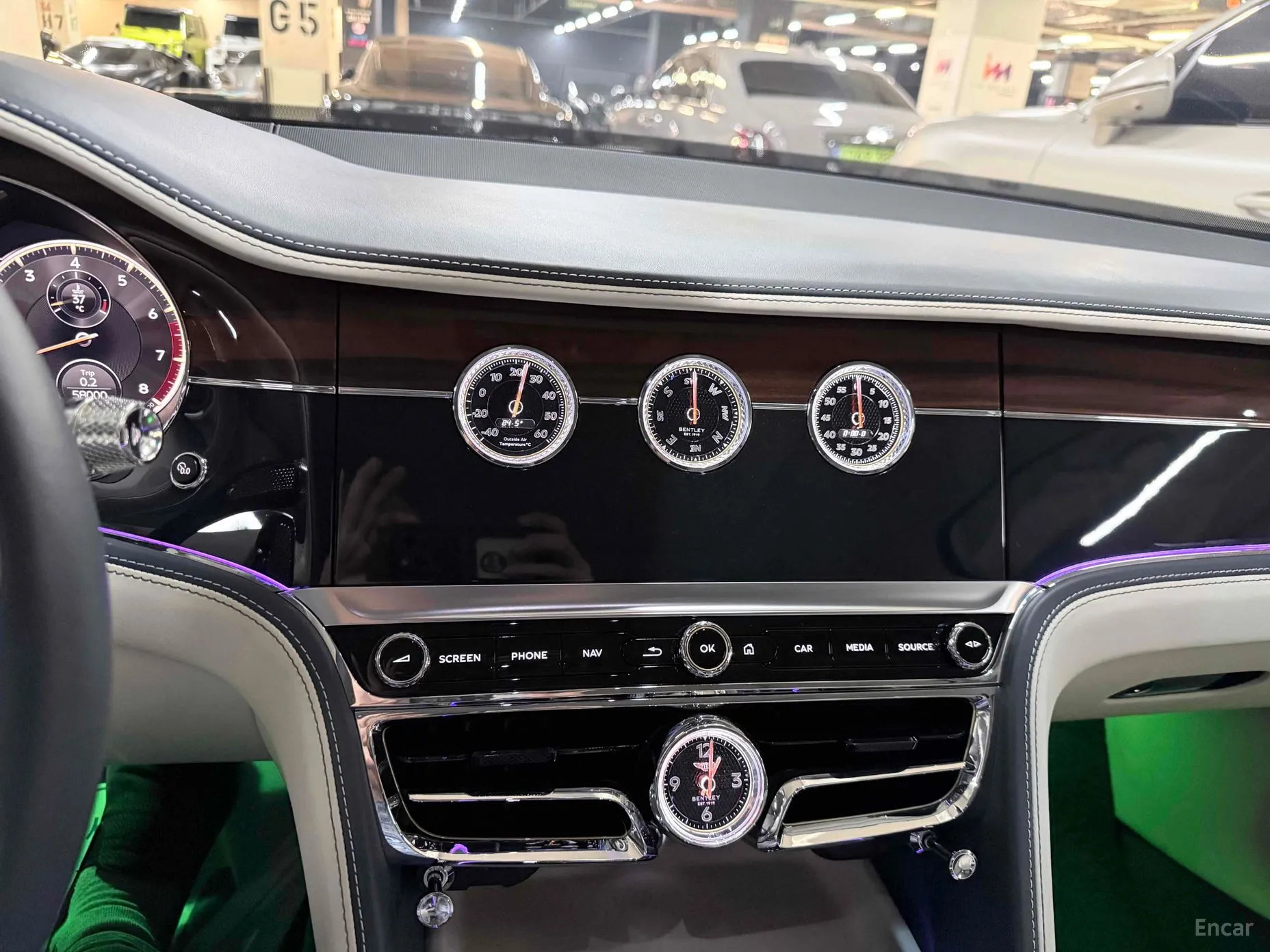Bentley Flying Spur 3rd Generation превью 12