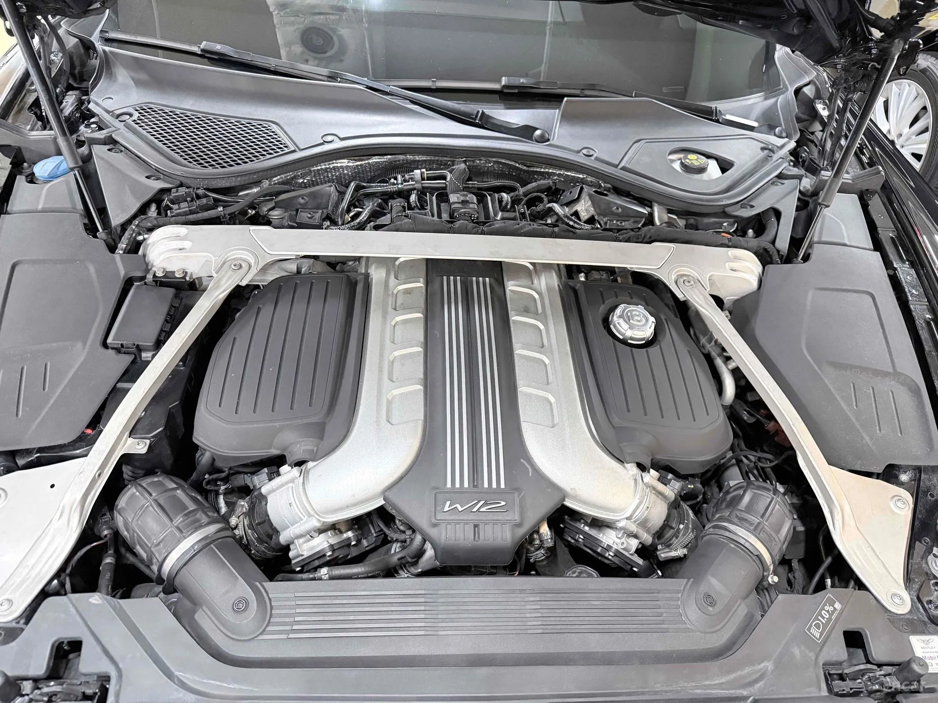 Bentley Flying Spur 3rd Generation превью 6