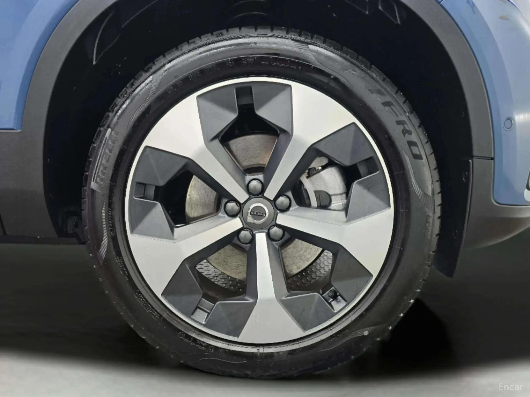 Volvo XC40 превью 5