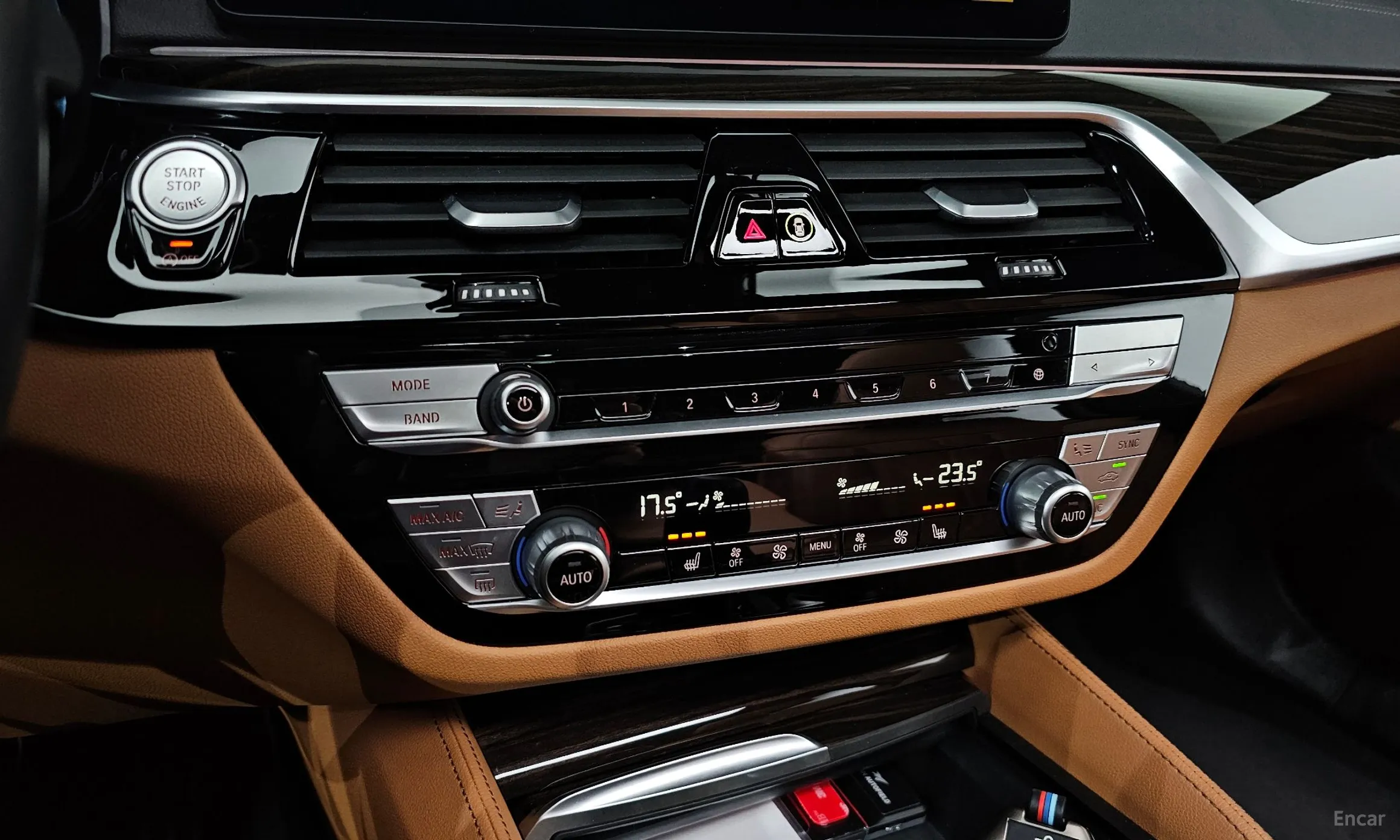 BMW 5 Series (G30) превью 18