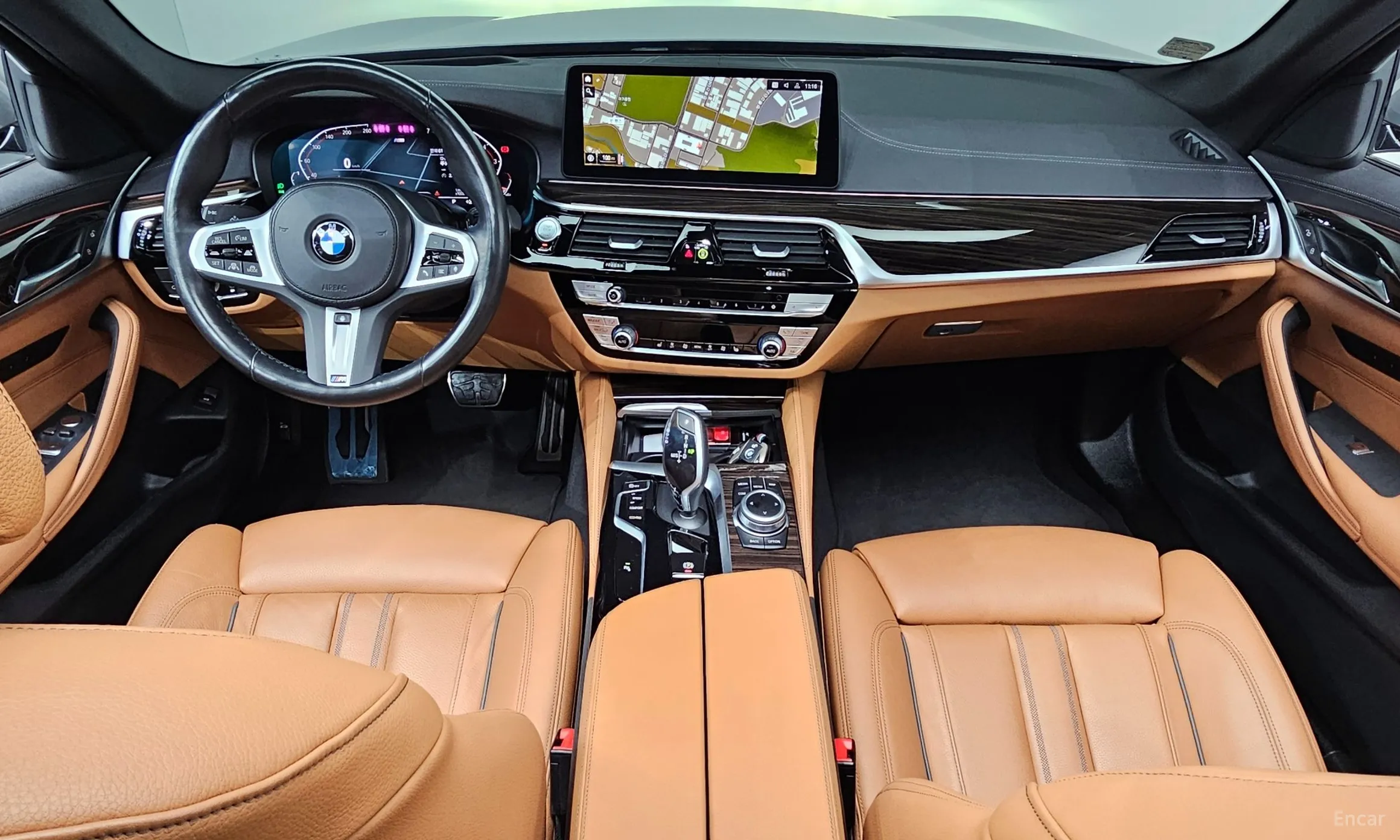 BMW 5 Series (G30) превью 7
