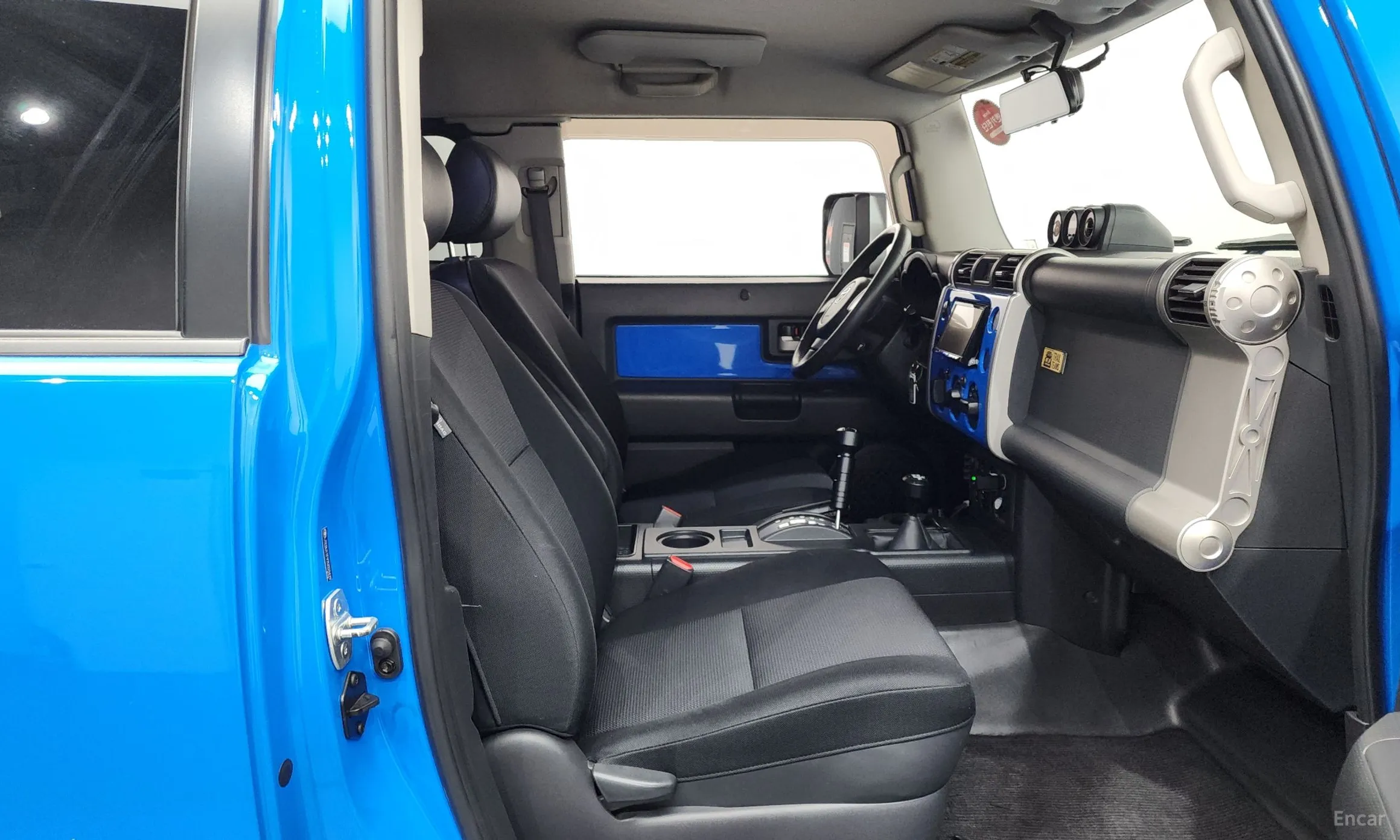 Toyota FJ Cruiser превью 11