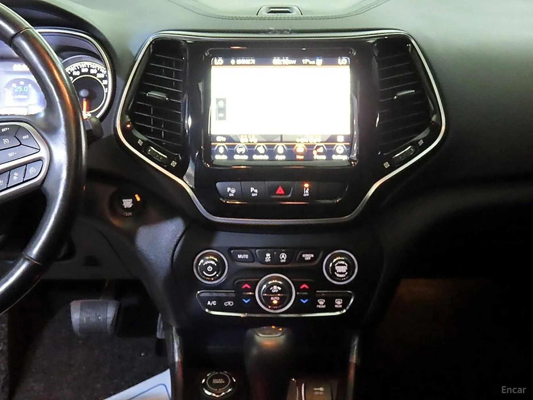 Jeep Cherokee (KL) превью 11
