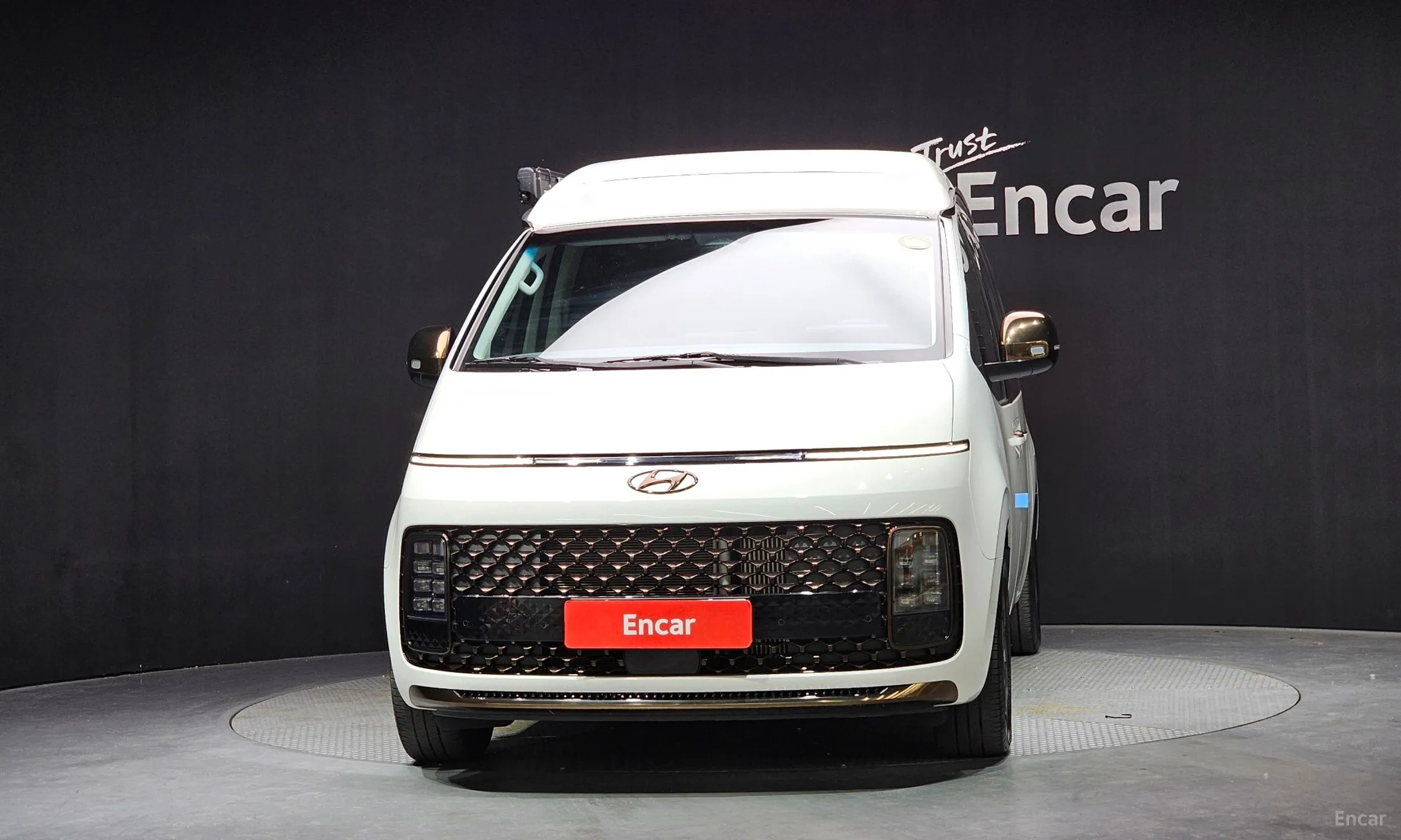 Hyundai Staria превью 3