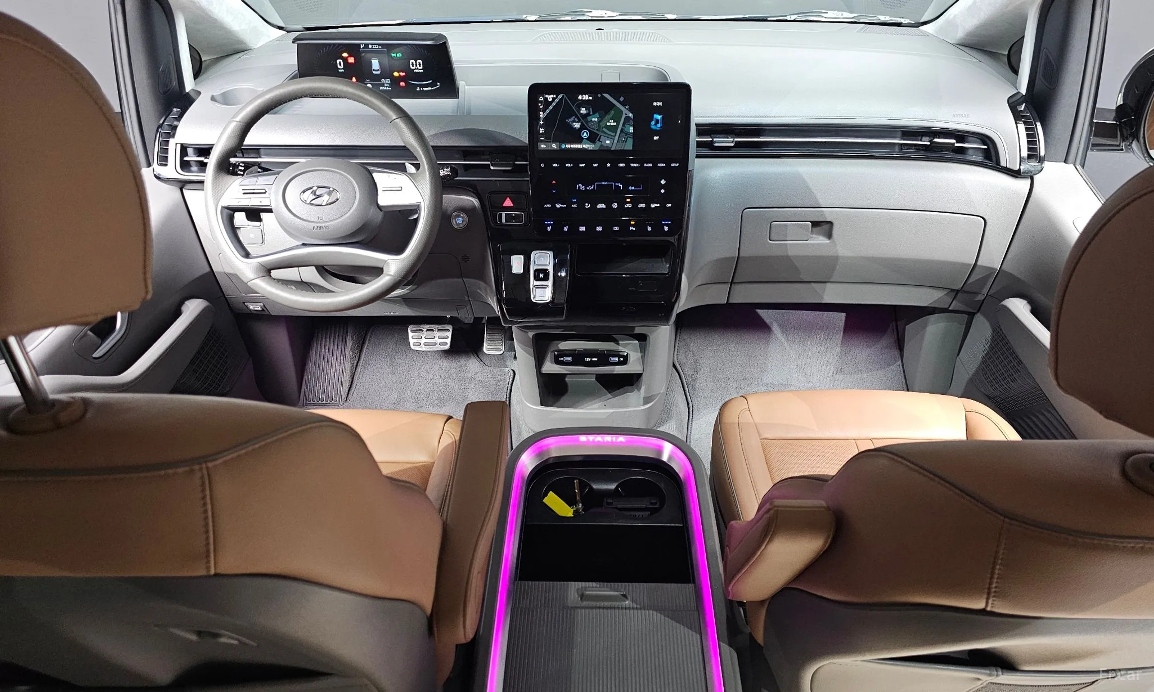 Hyundai Staria превью 7