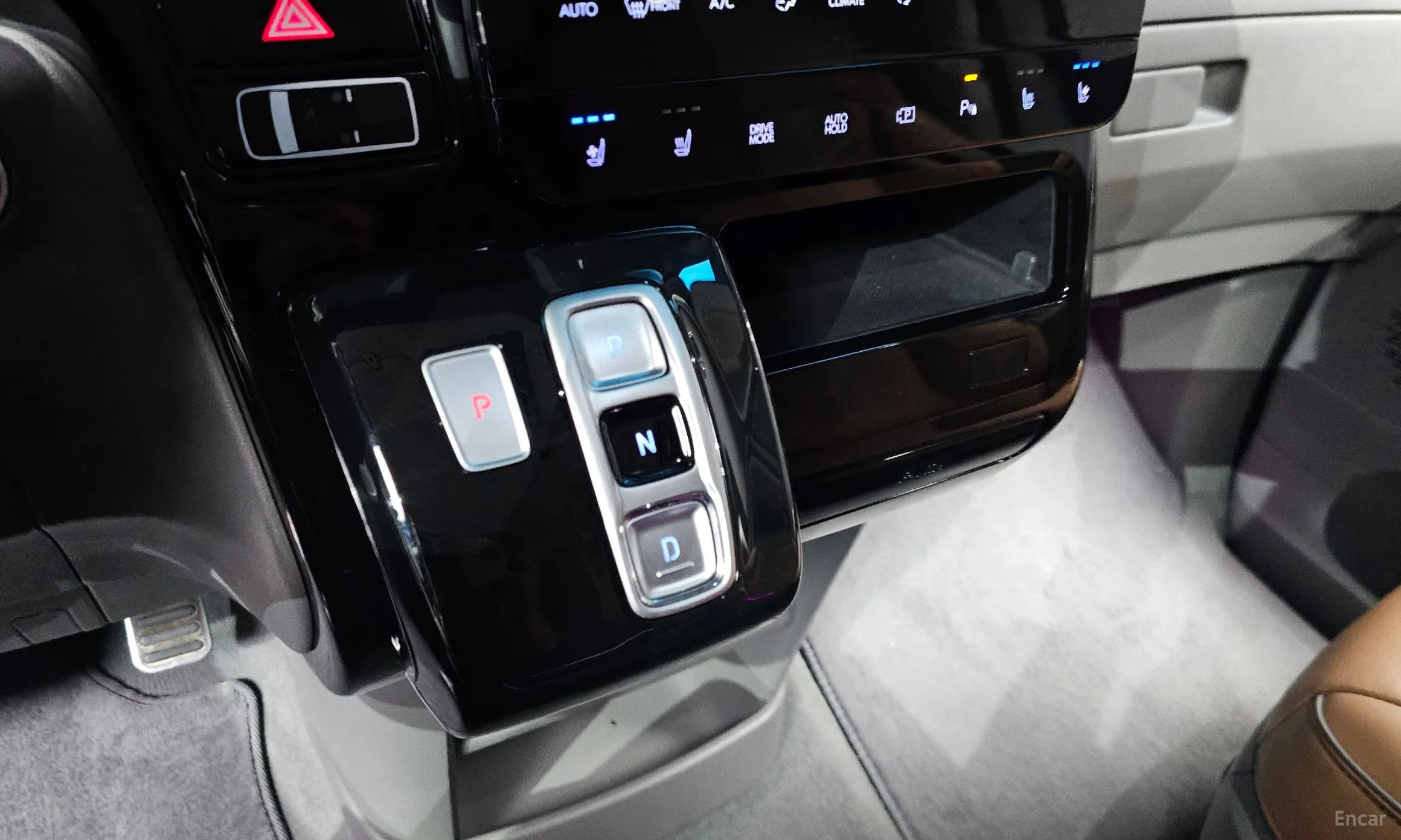 Hyundai Staria превью 9