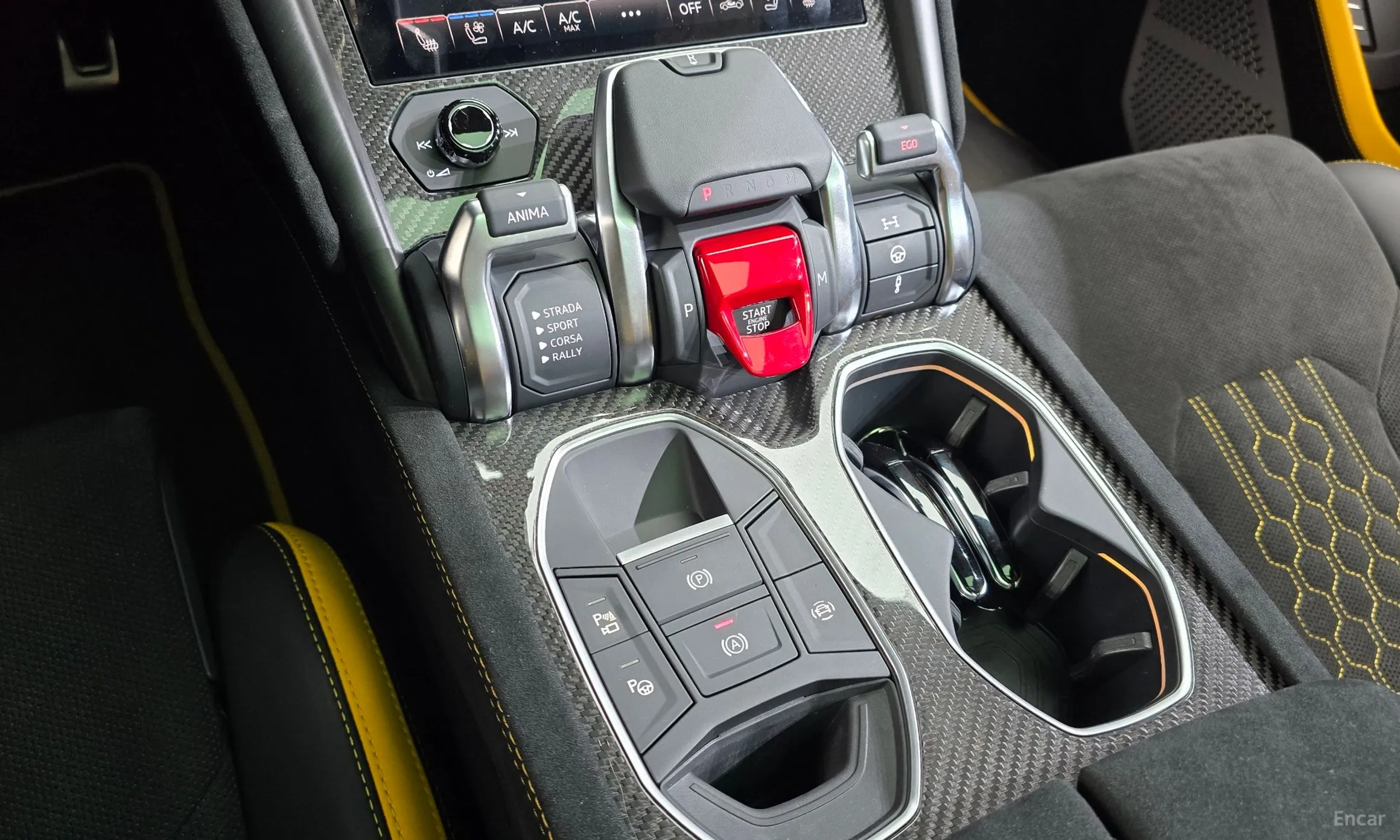 Lamborghini Urus превью 9