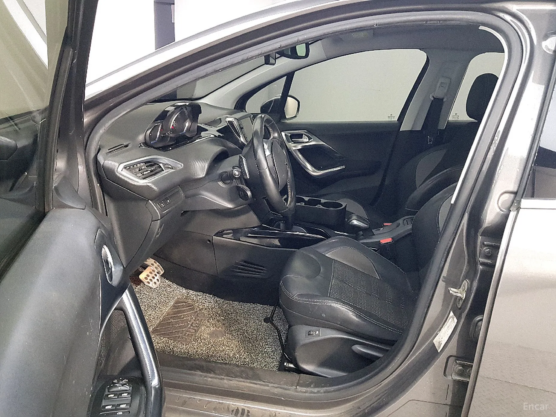 Peugeot 2008. превью 8