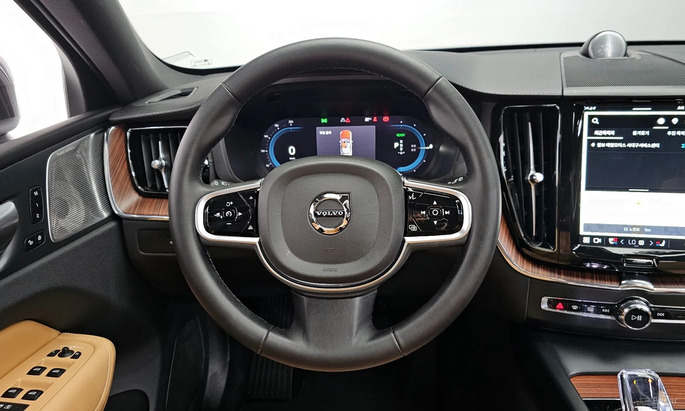 Volvo XC60 Gen 2 превью 13