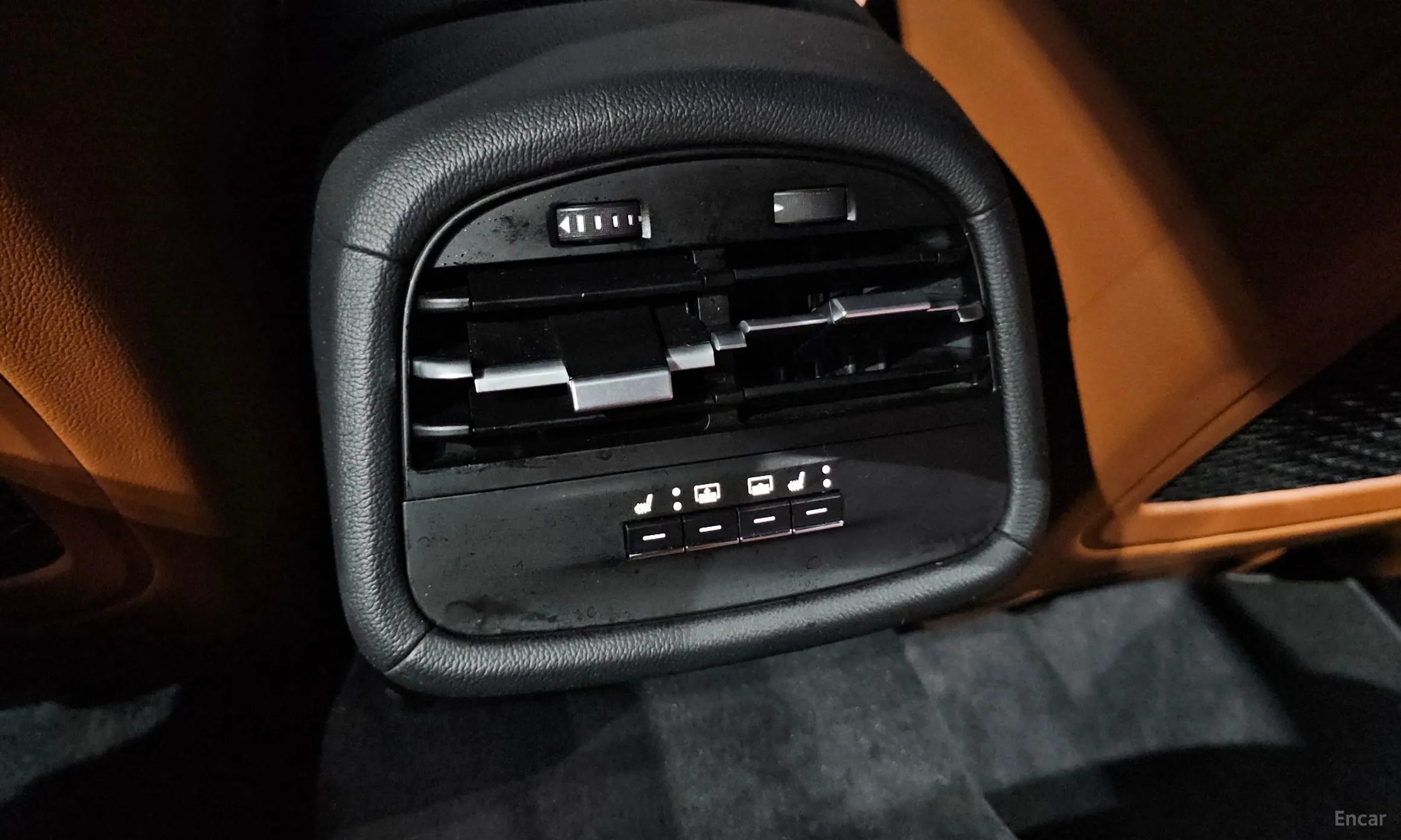Maserati Ghibli превью 19