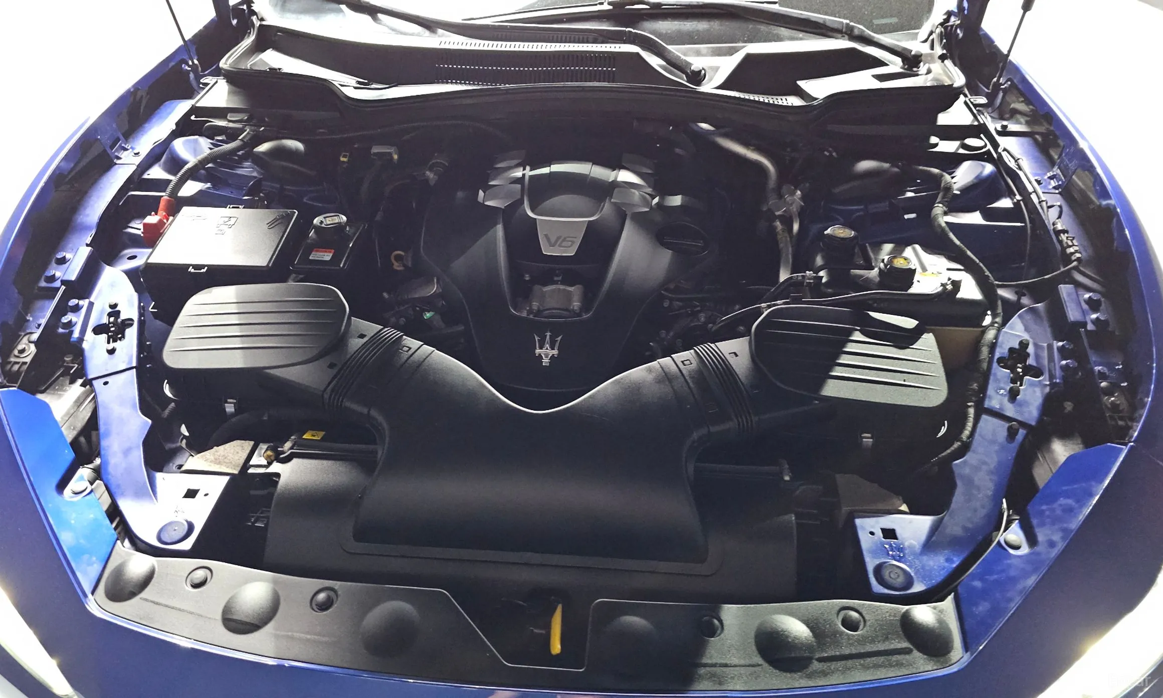 Maserati Ghibli превью 6