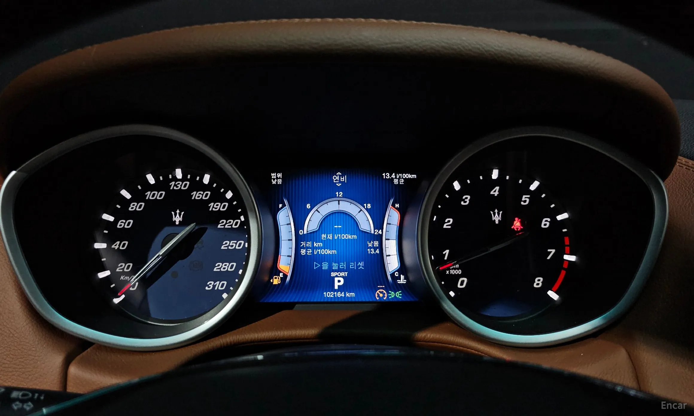 Maserati Ghibli превью 8