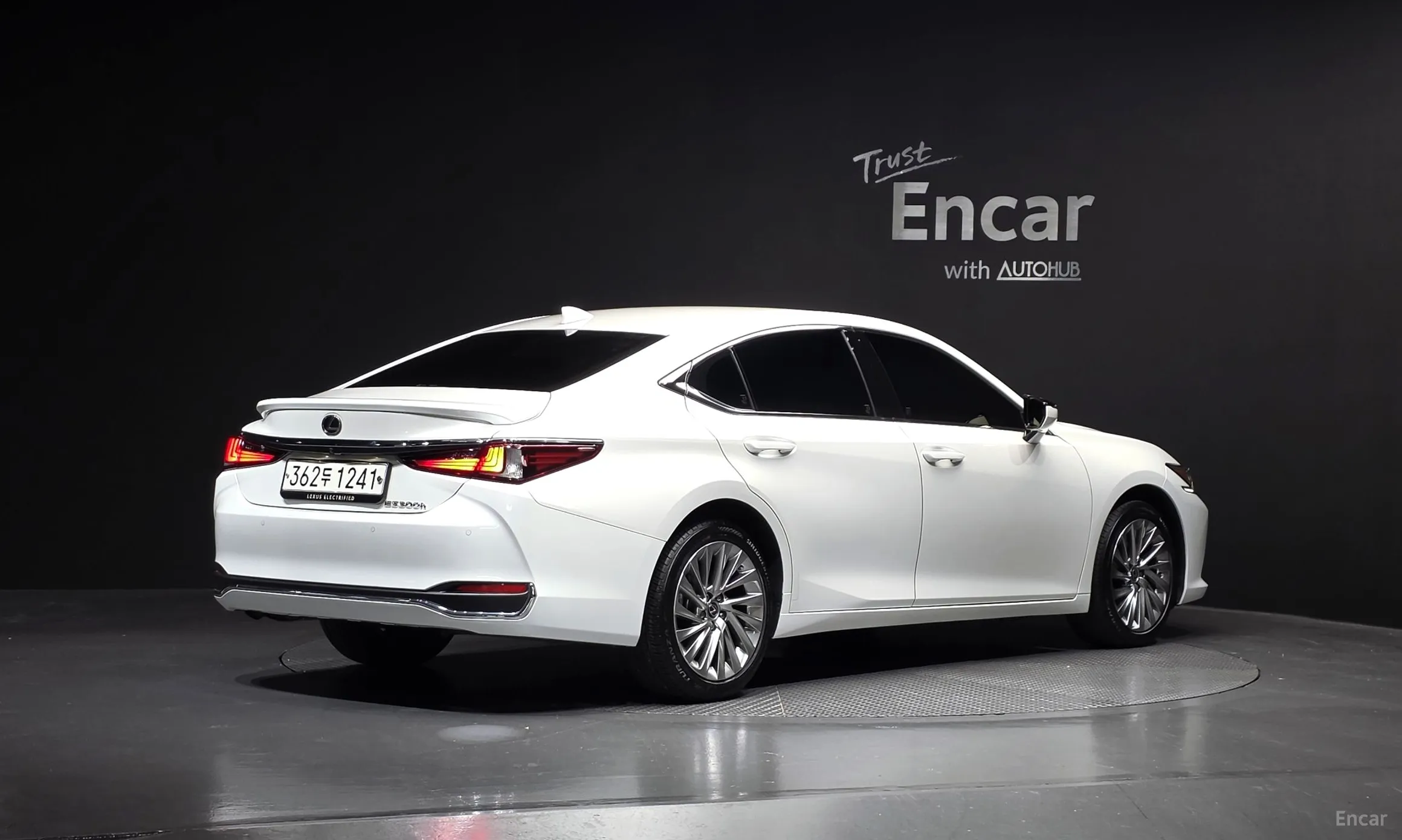 Lexus ES300h 7th Generation превью 2
