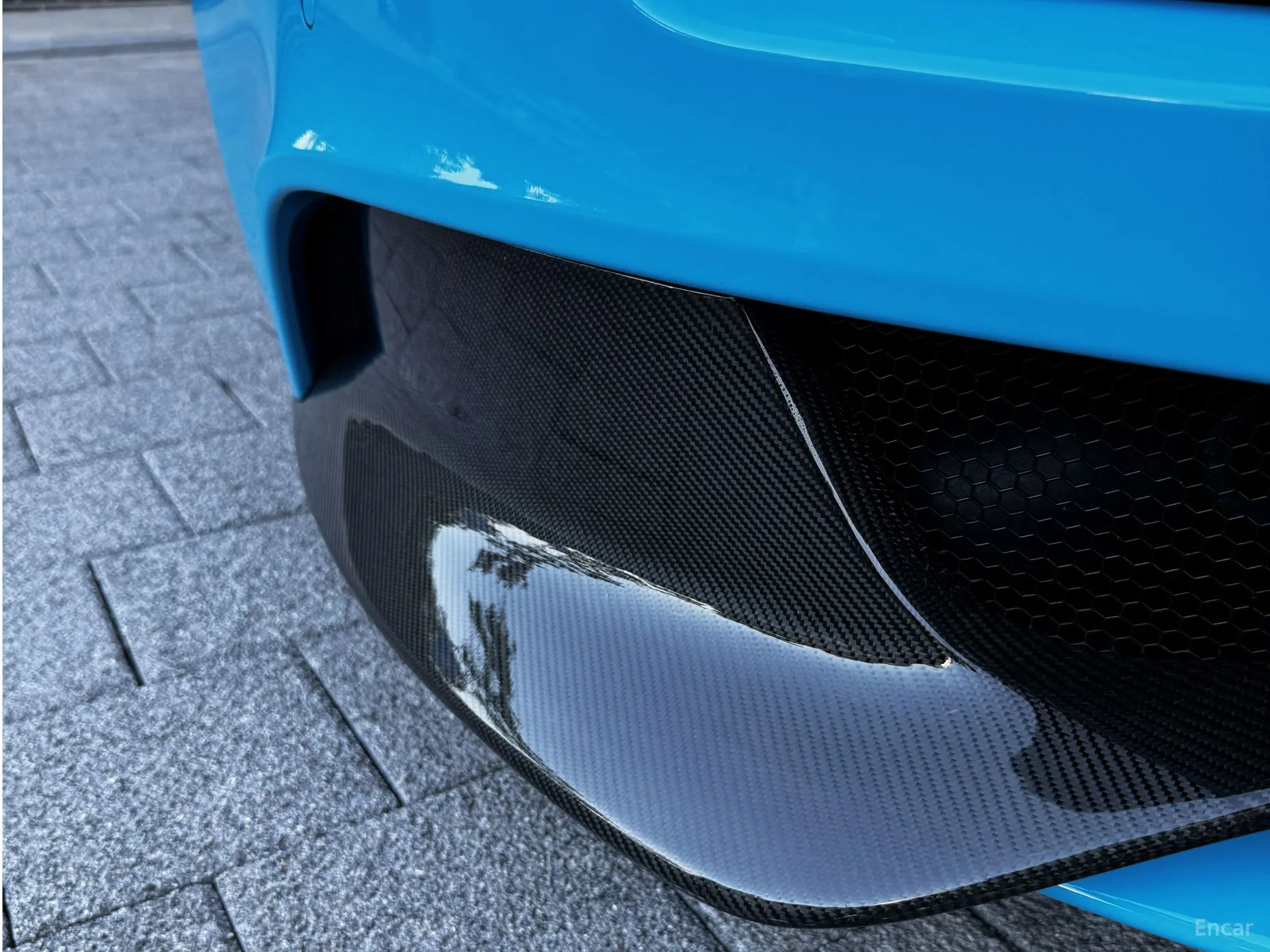 Aston Martin Vanquish превью 9