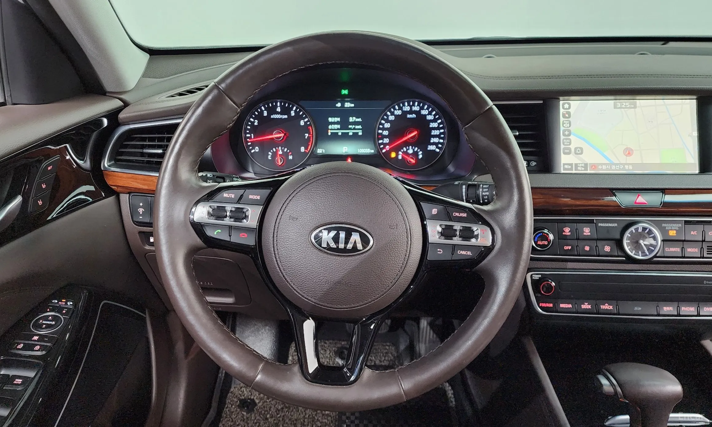Kia K7 превью 14