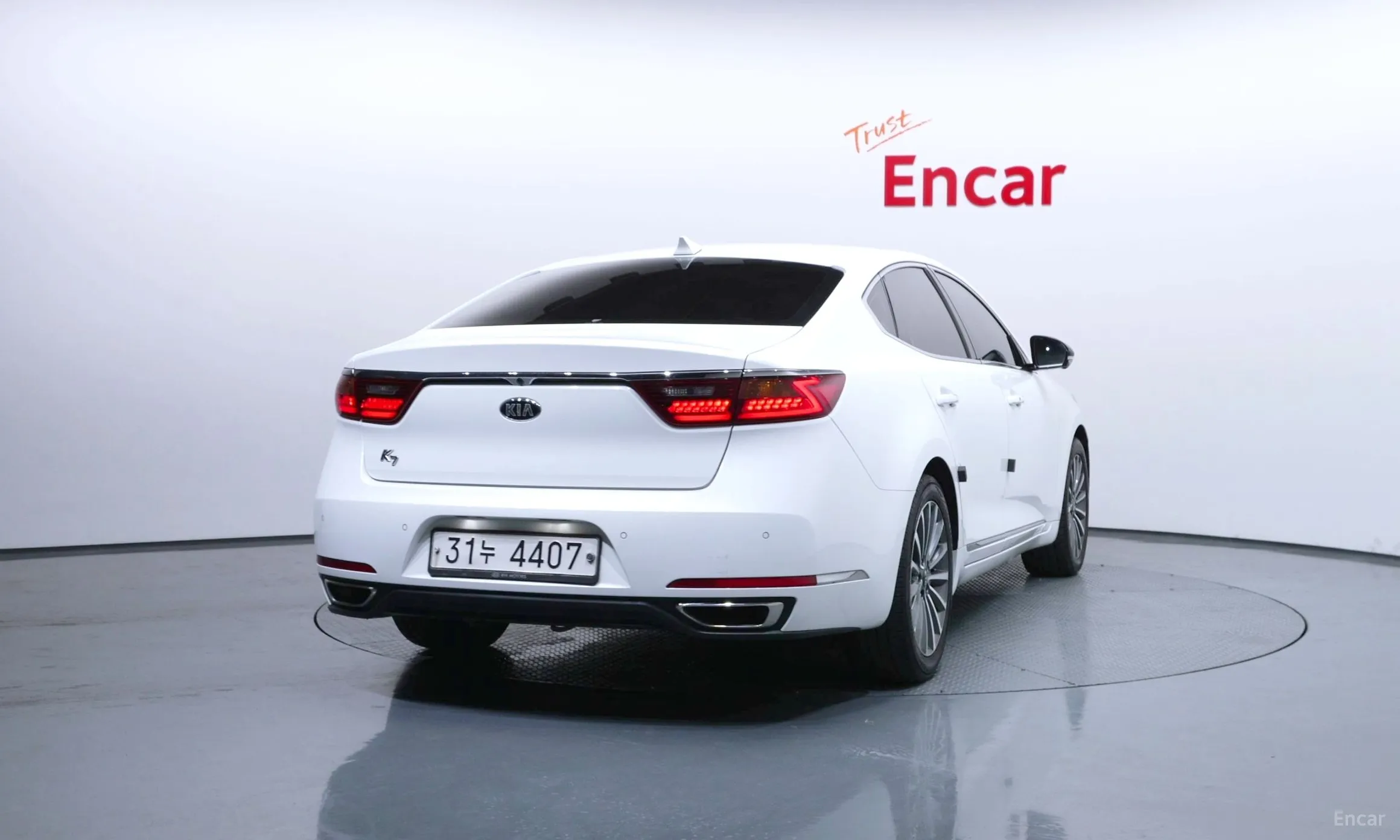 Kia K7 превью 4