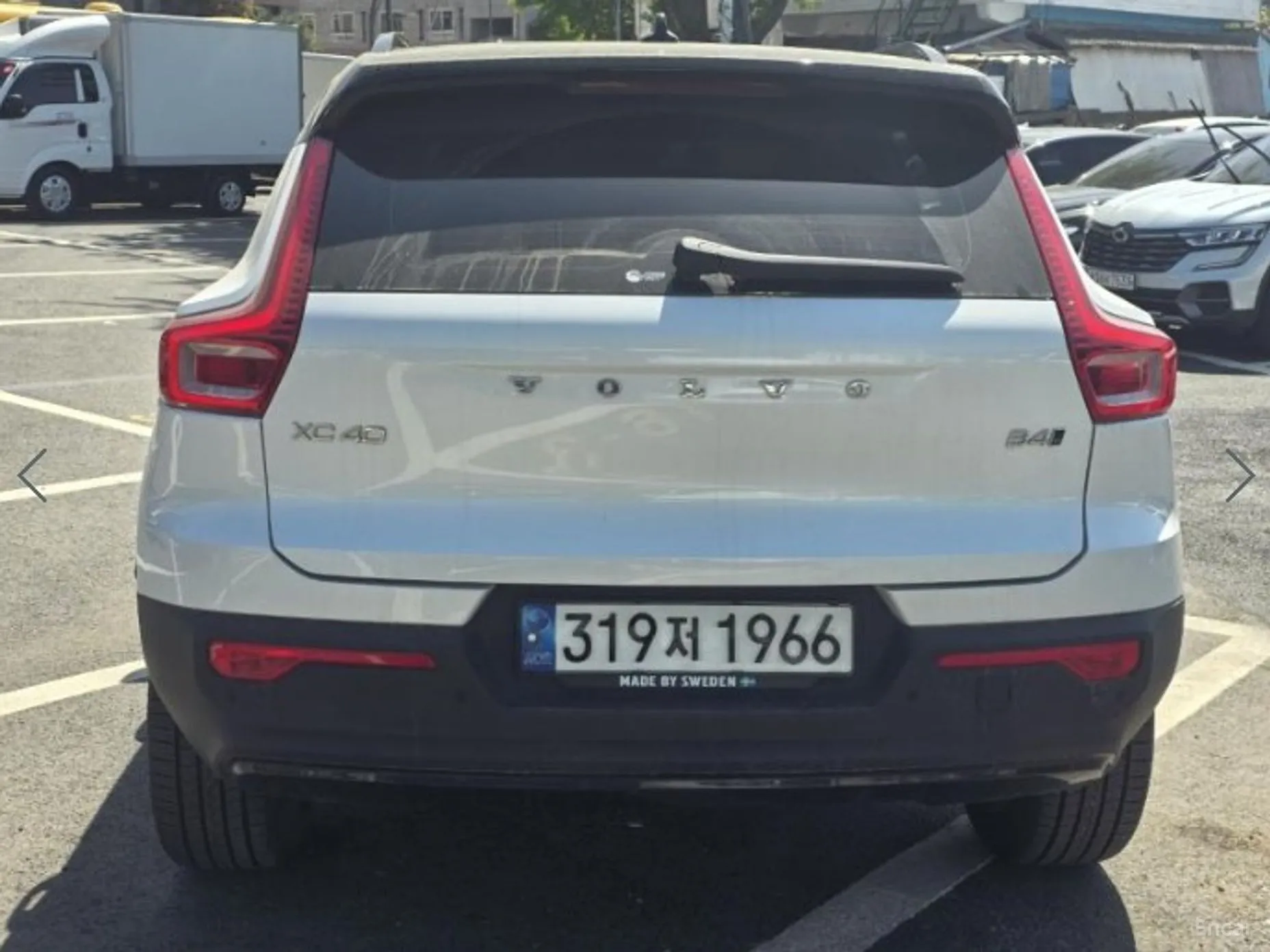 Volvo XC40 превью 3