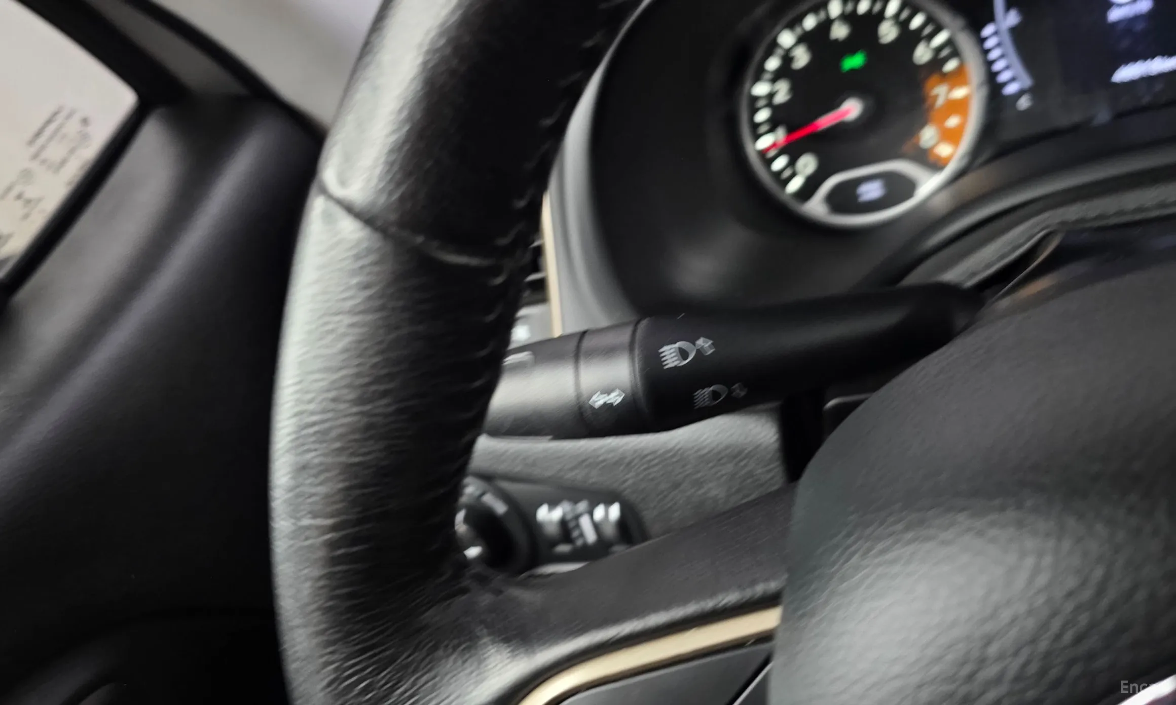 Jeep Renegade превью 18