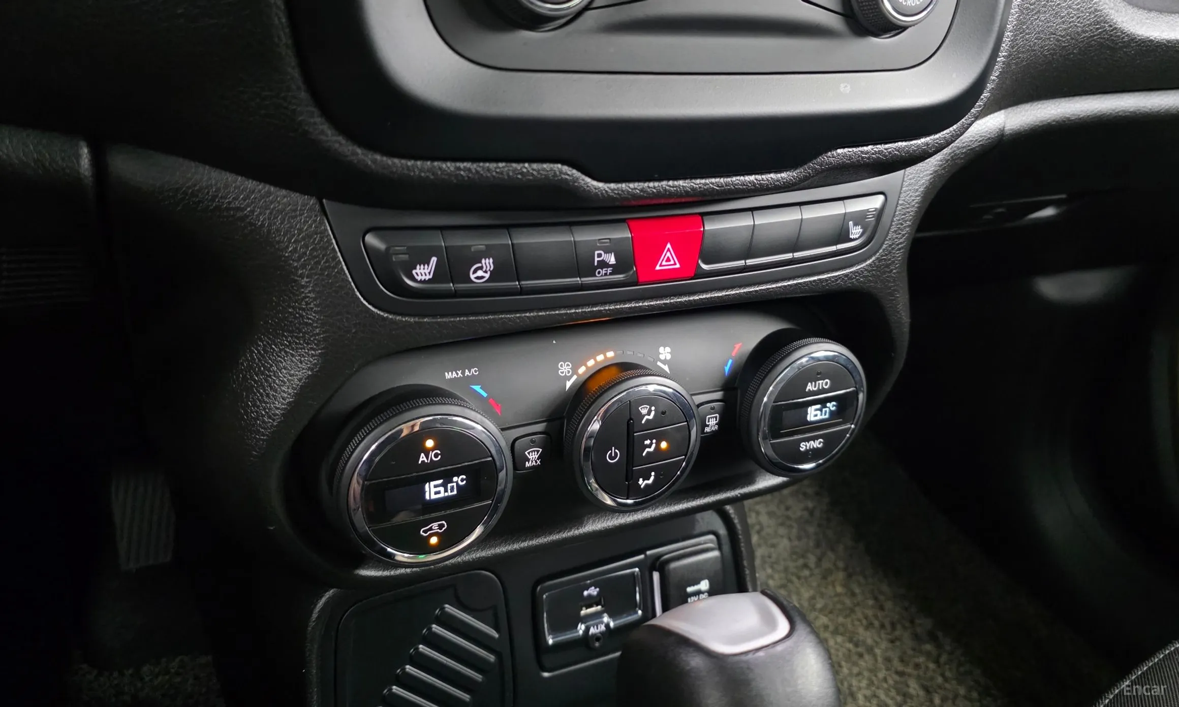 Jeep Renegade превью 19