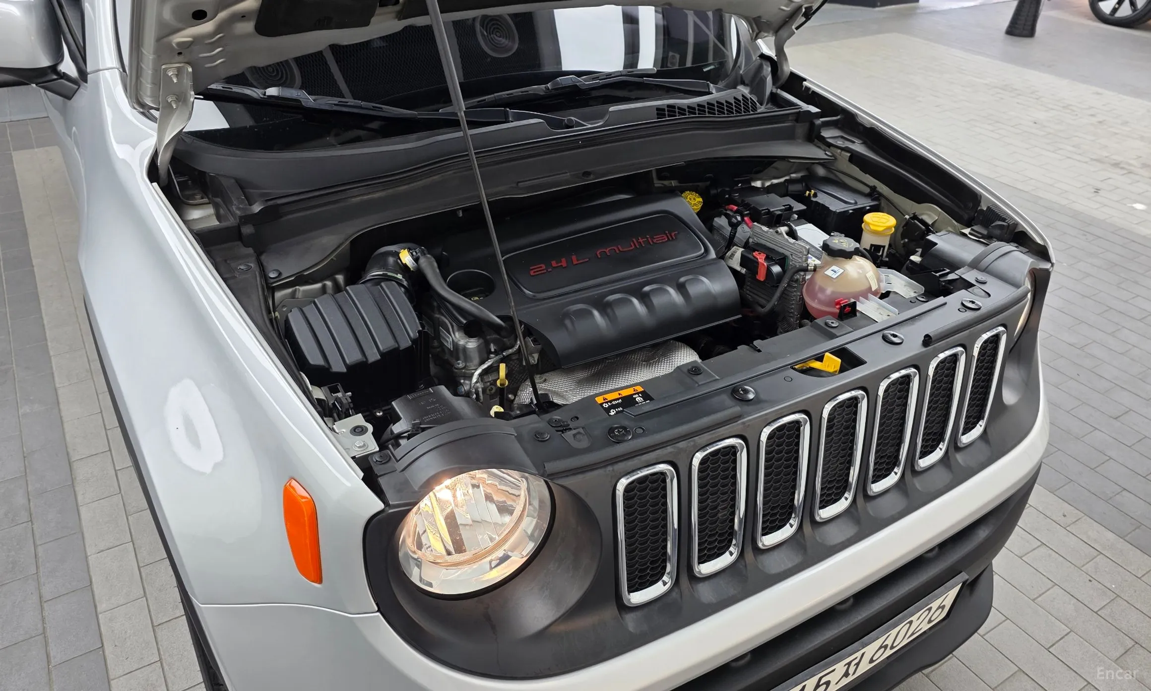 Jeep Renegade превью 6