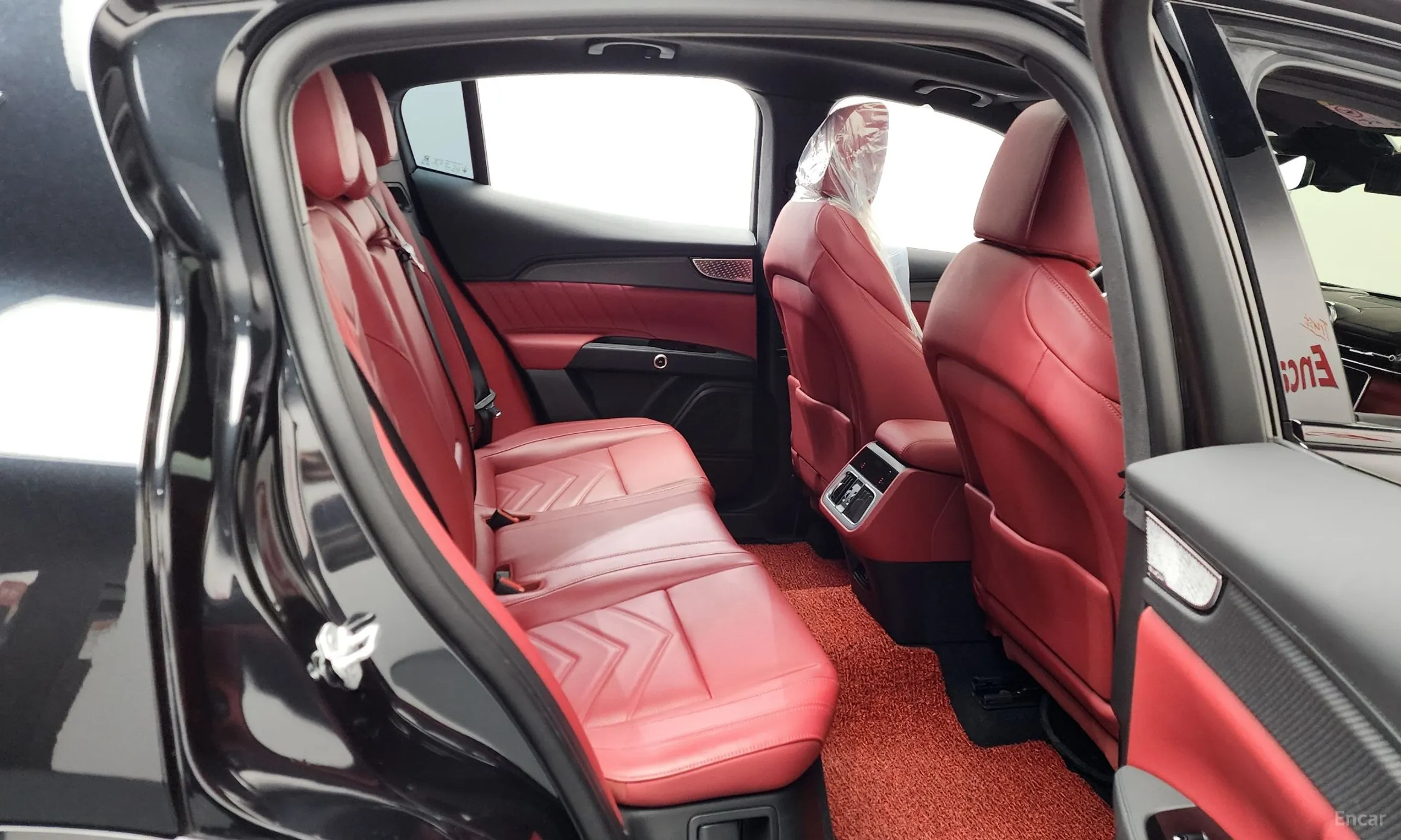 Maserati Grekale превью 11