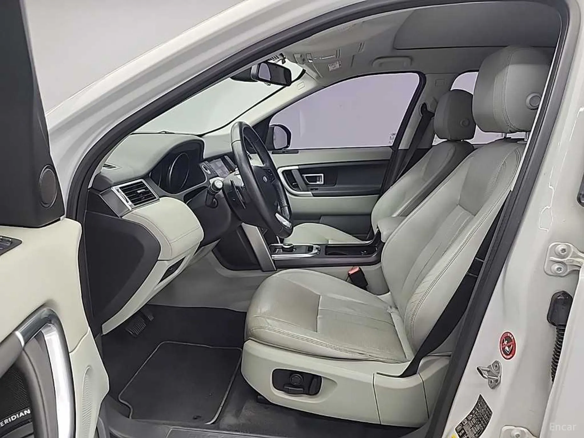 Land Rover Discovery Sports превью 11