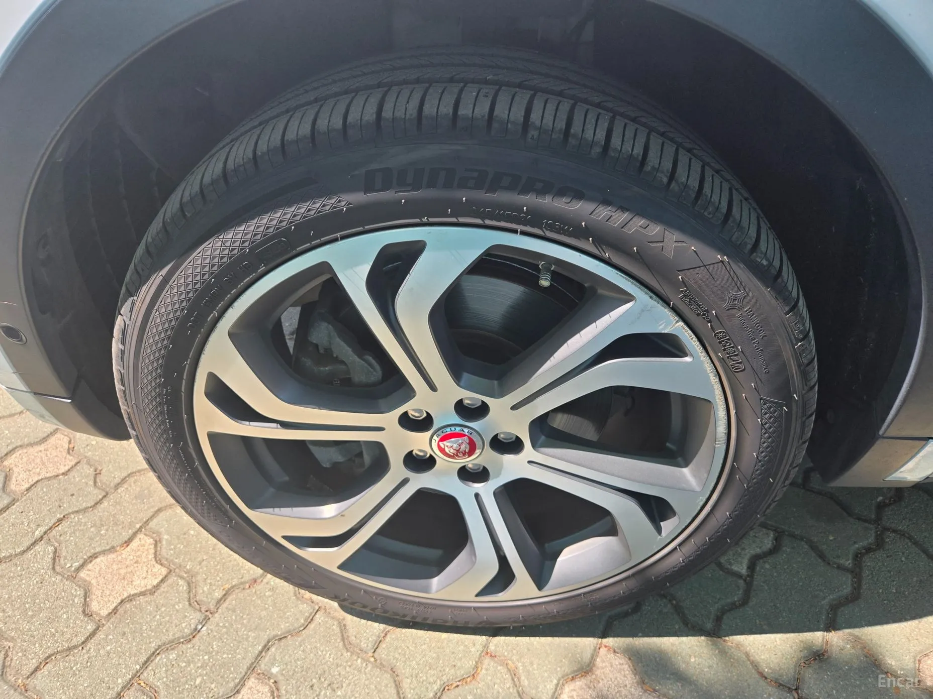Jaguar E-PACE превью 7