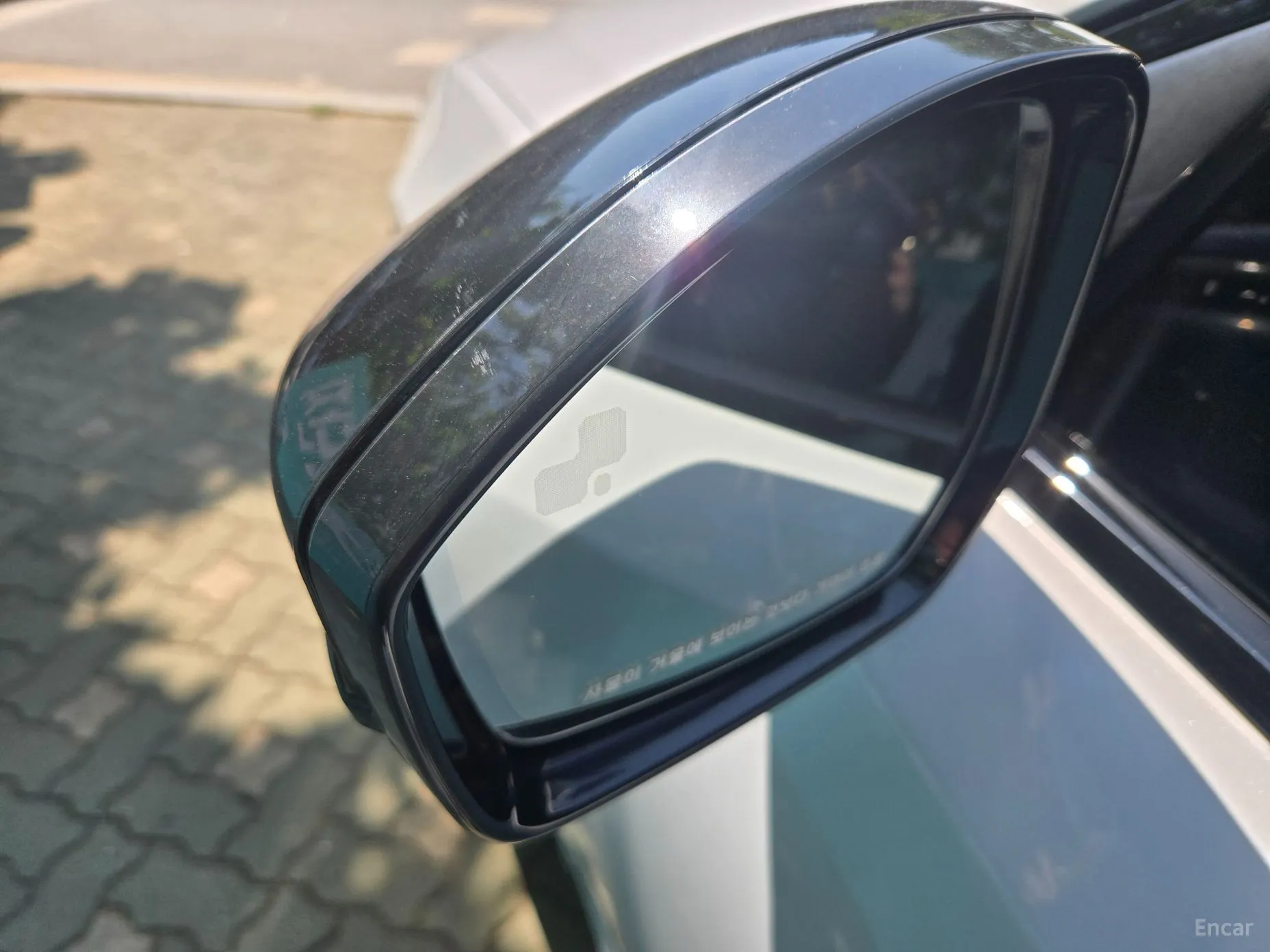 Jaguar E-PACE превью 8