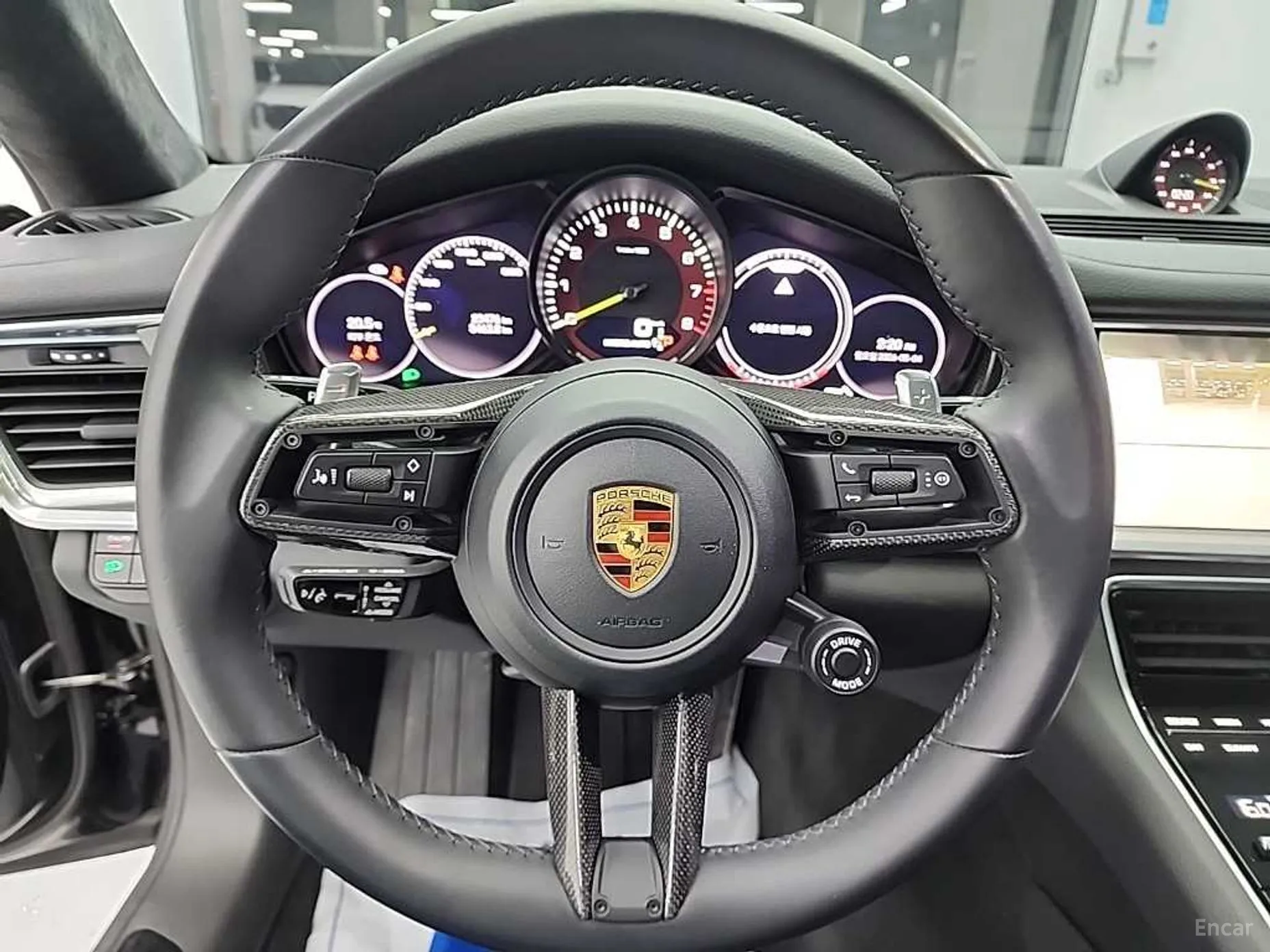Porsche Panamera (971) превью 10