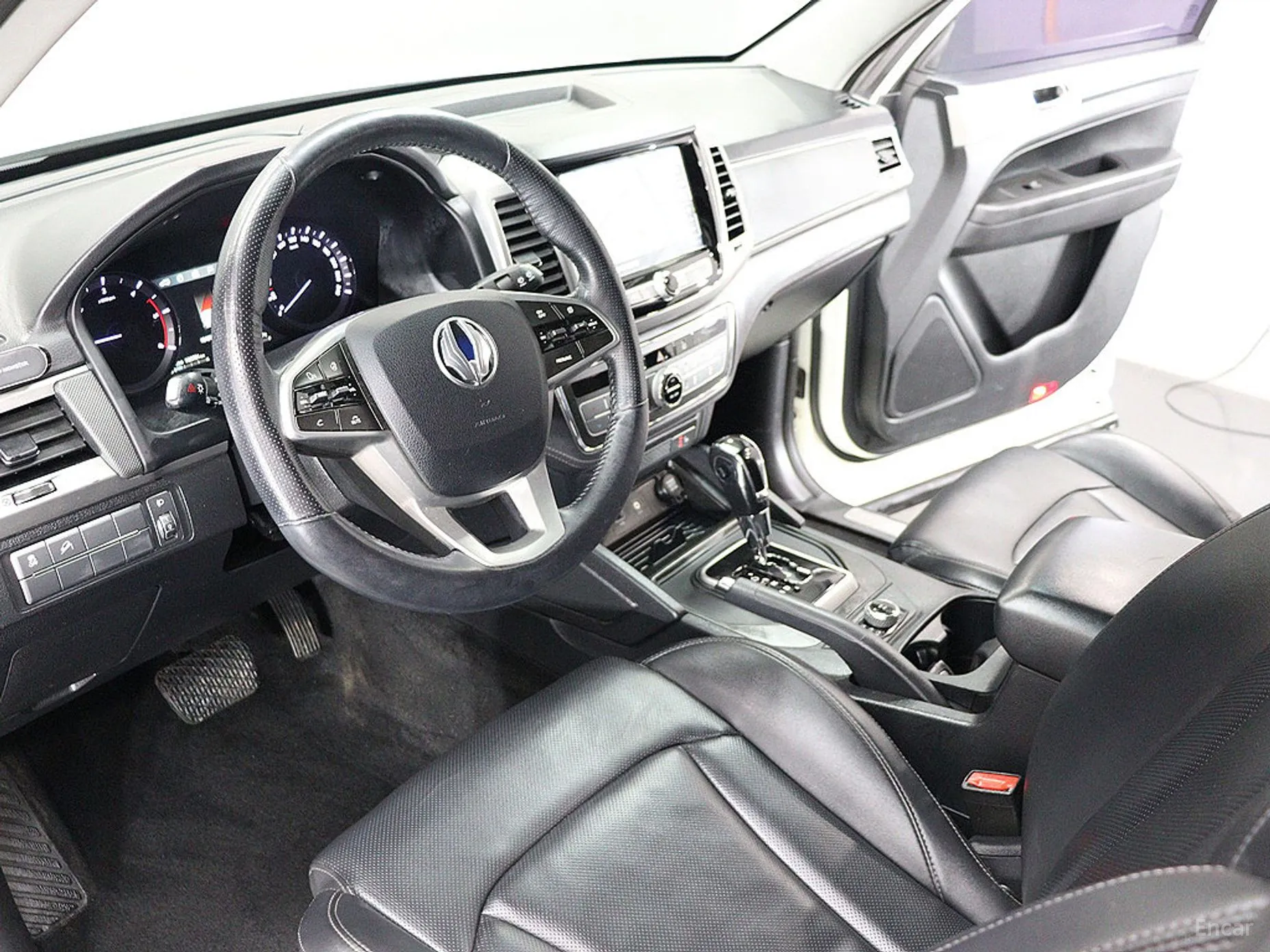 KG Mobility (SsangYong) Rexton Sports превью 10