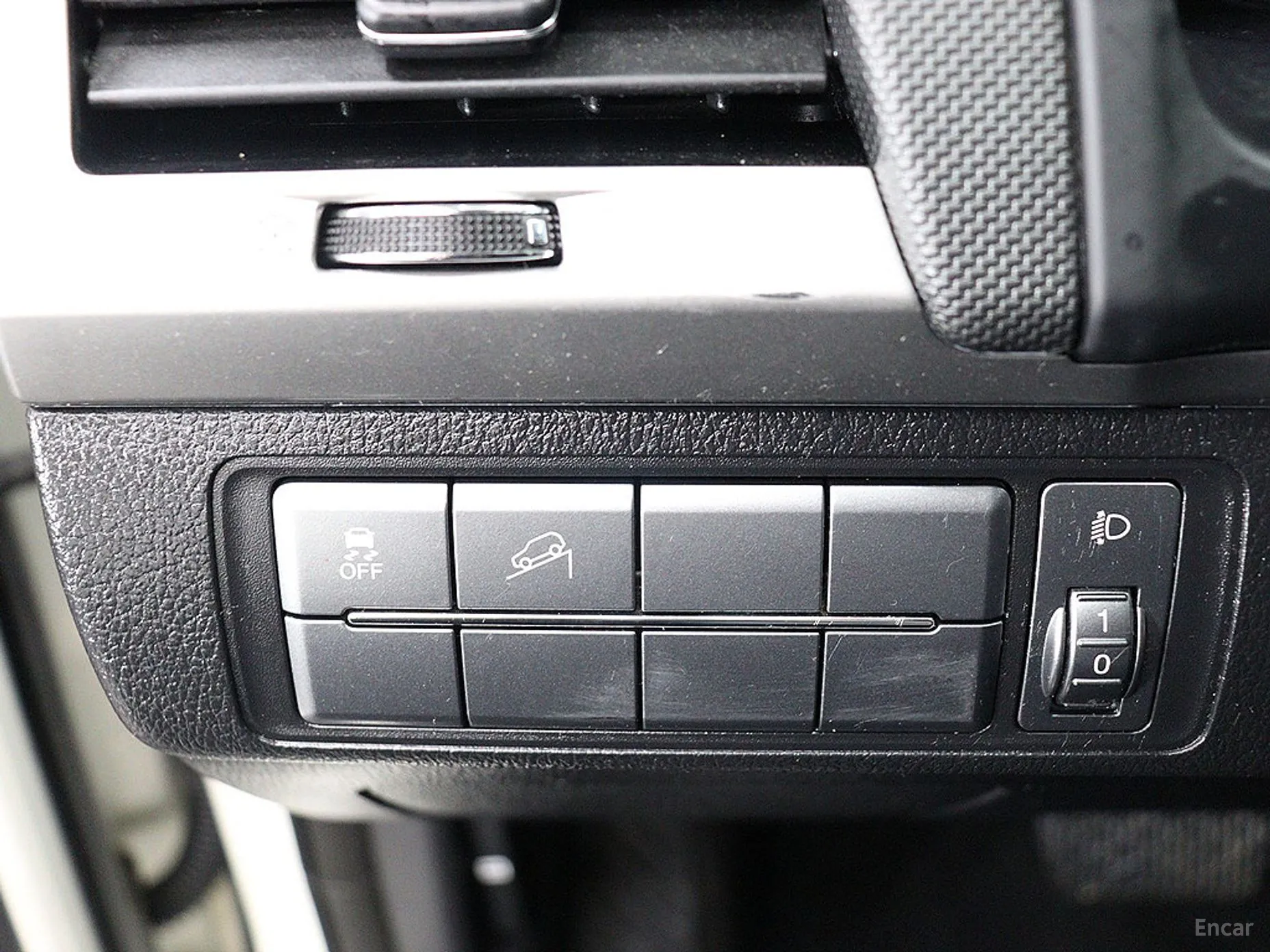KG Mobility (SsangYong) Rexton Sports превью 18